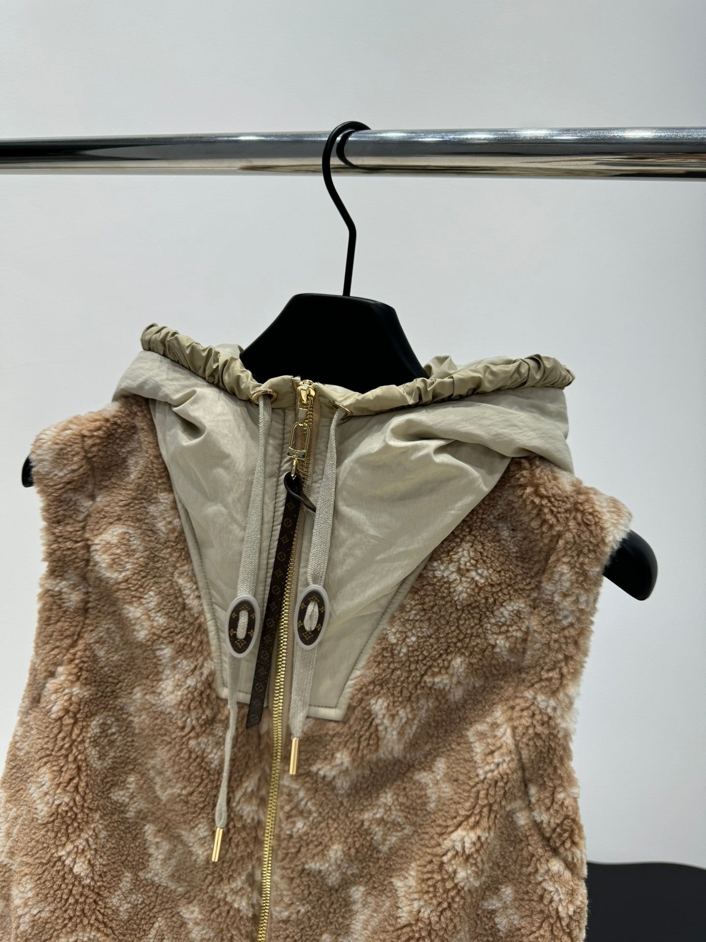 HOODED FAUX FUR ZIP VEST
