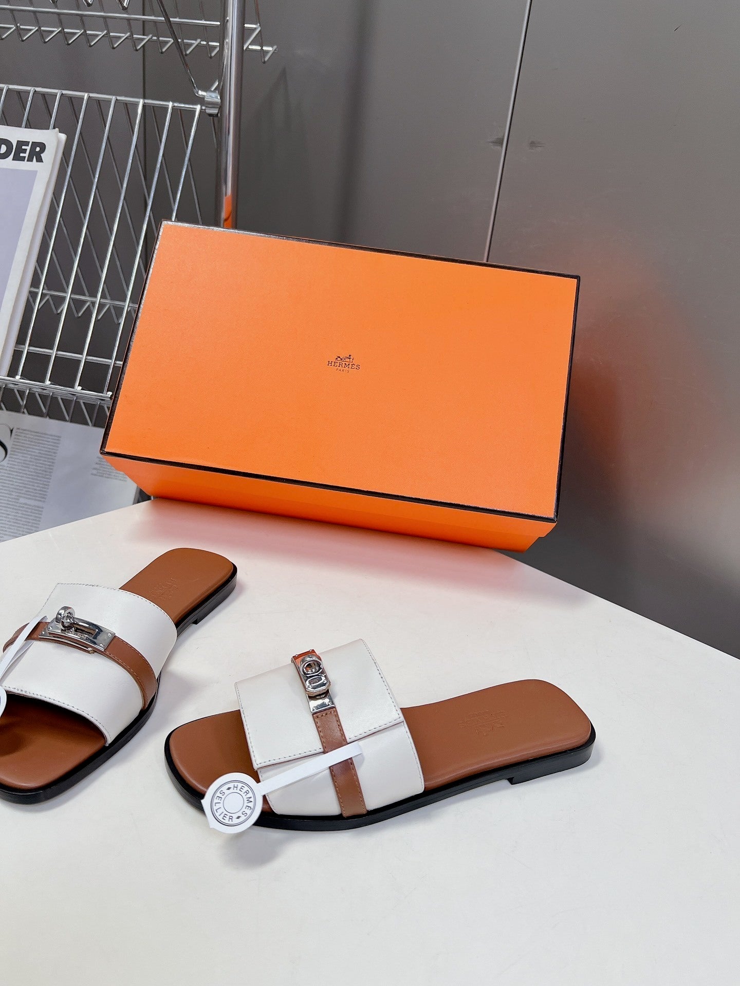 WHITE BROWN SLIDE SANDALS