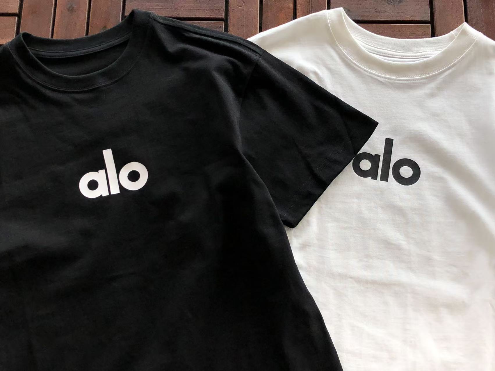 CLASSIC OVERSIZED T-SHIRT