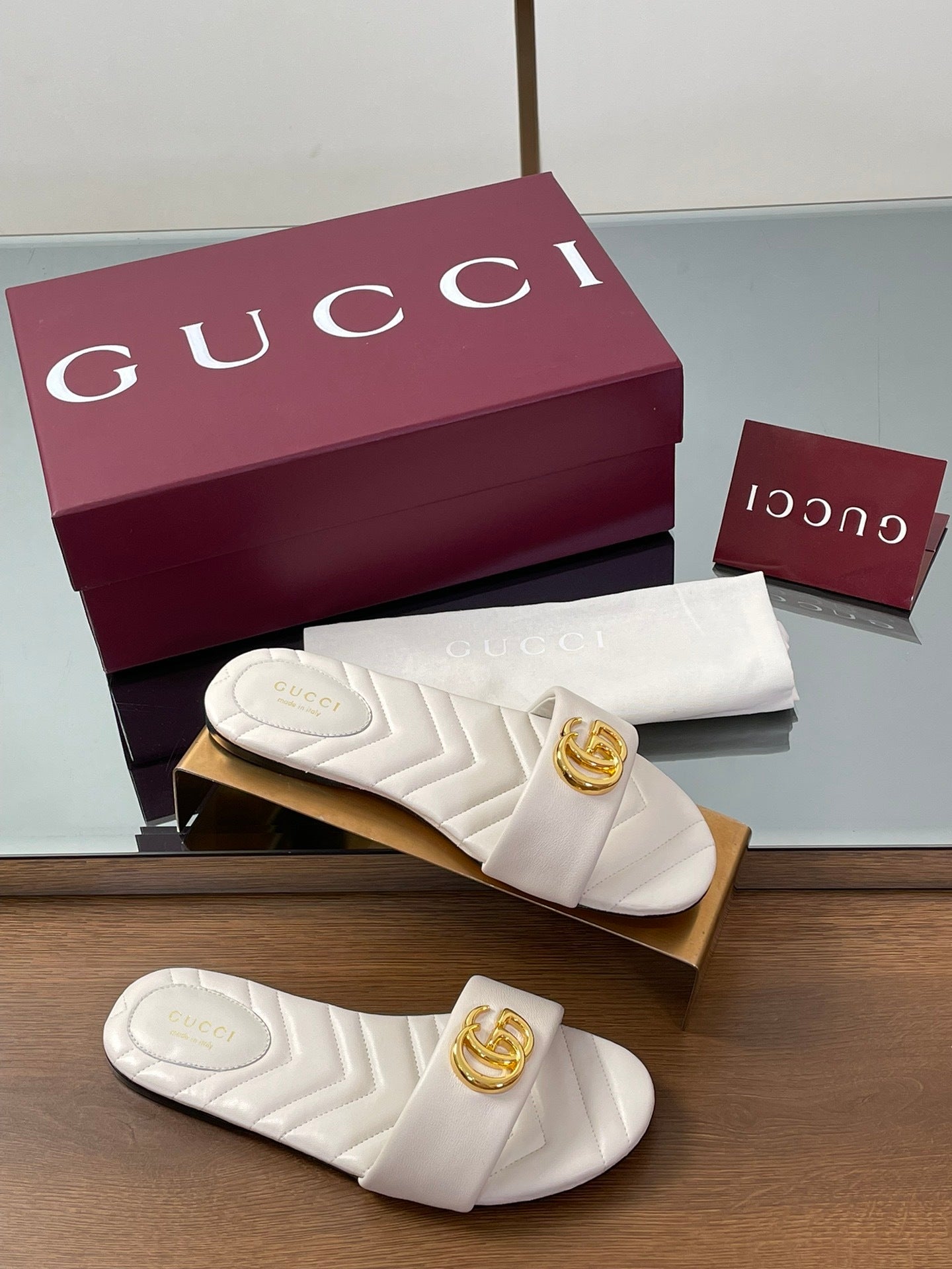 WHITE QUILTED SLIDE SANDALS