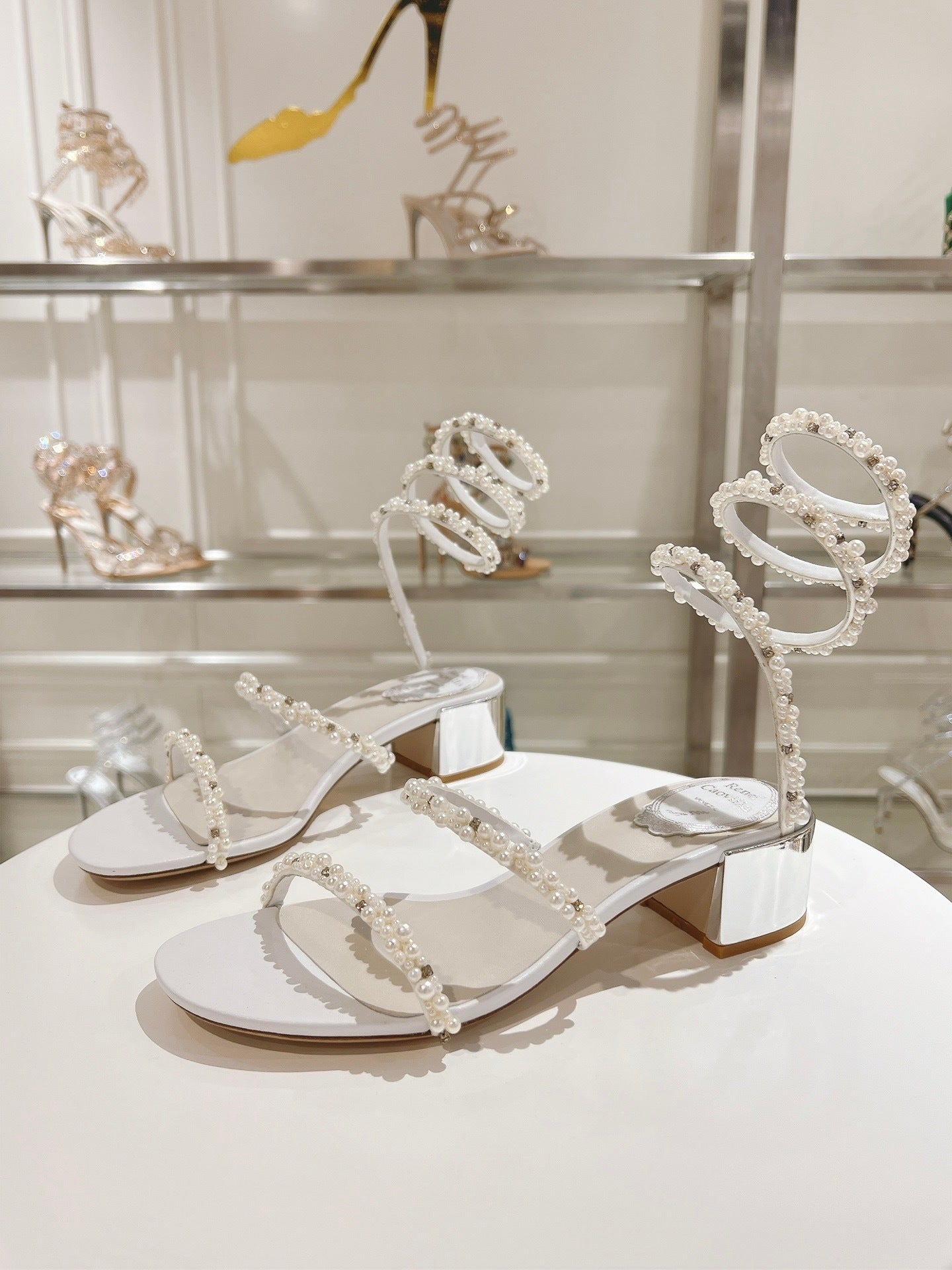 PEARL SPIRAL SANDALS