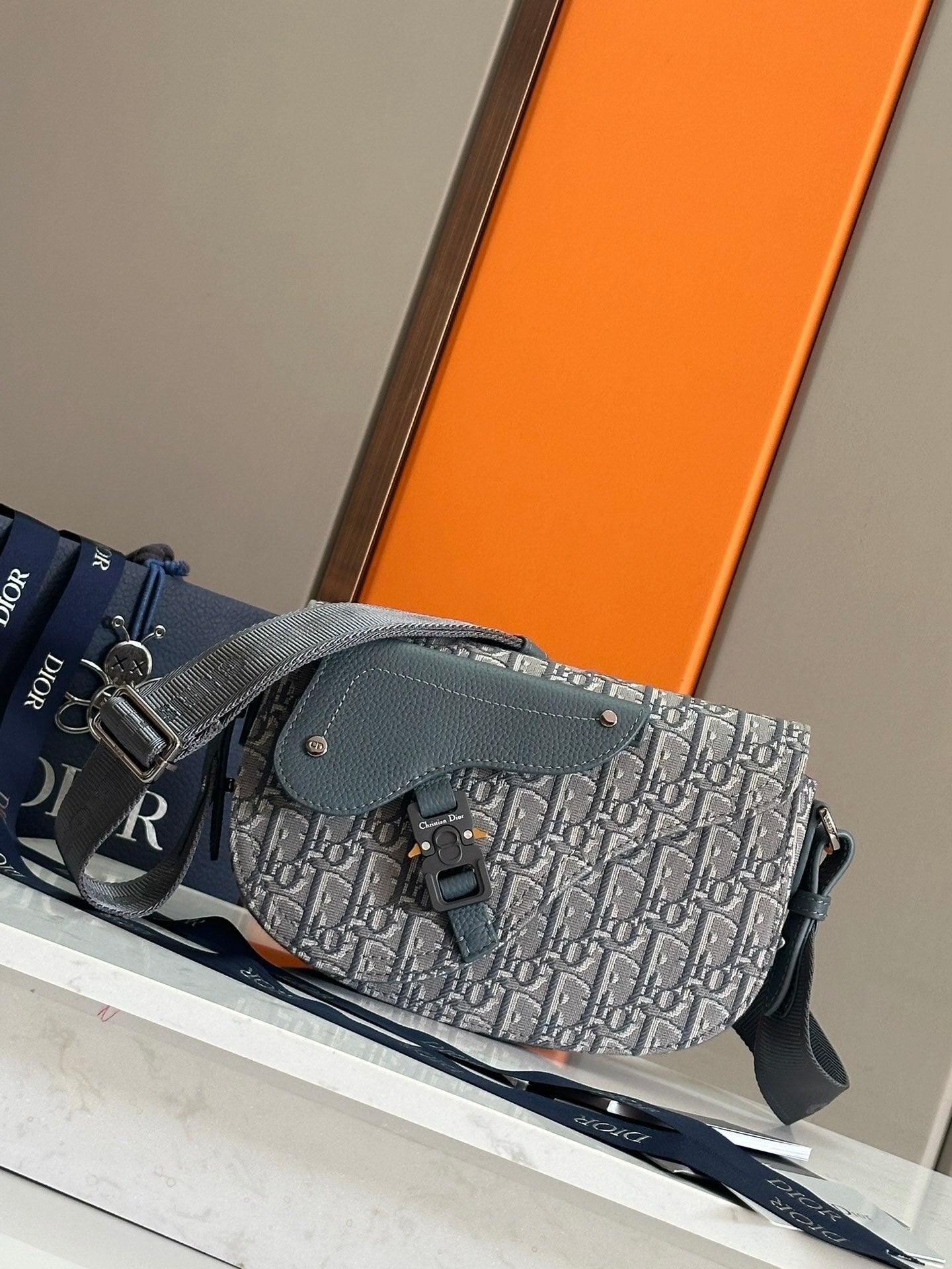 SIGNATURE PATTERN CANVAS CROSSBODY BAG WITH ADJUSTABLE STRAP