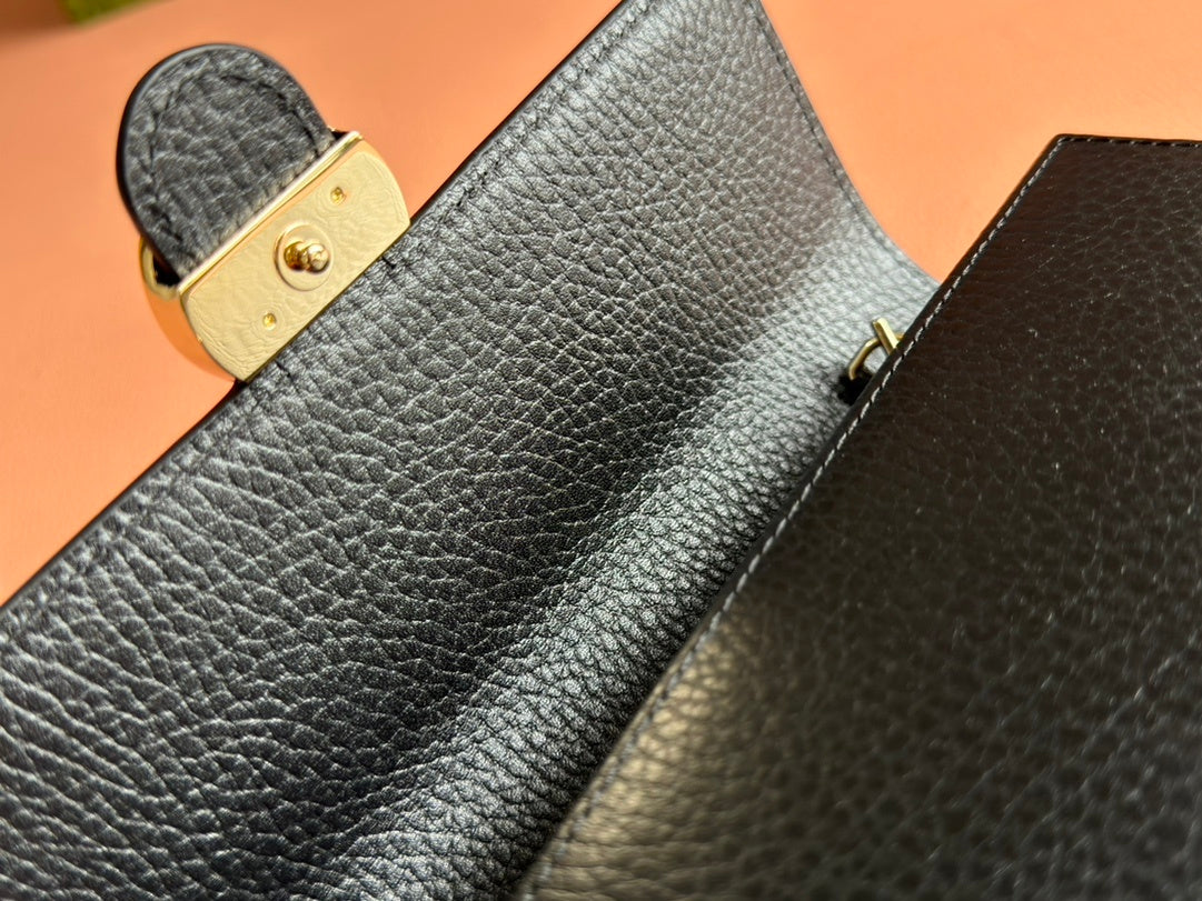 BLACK LEATHER CHAIN WALLET CROSSBODY BAG