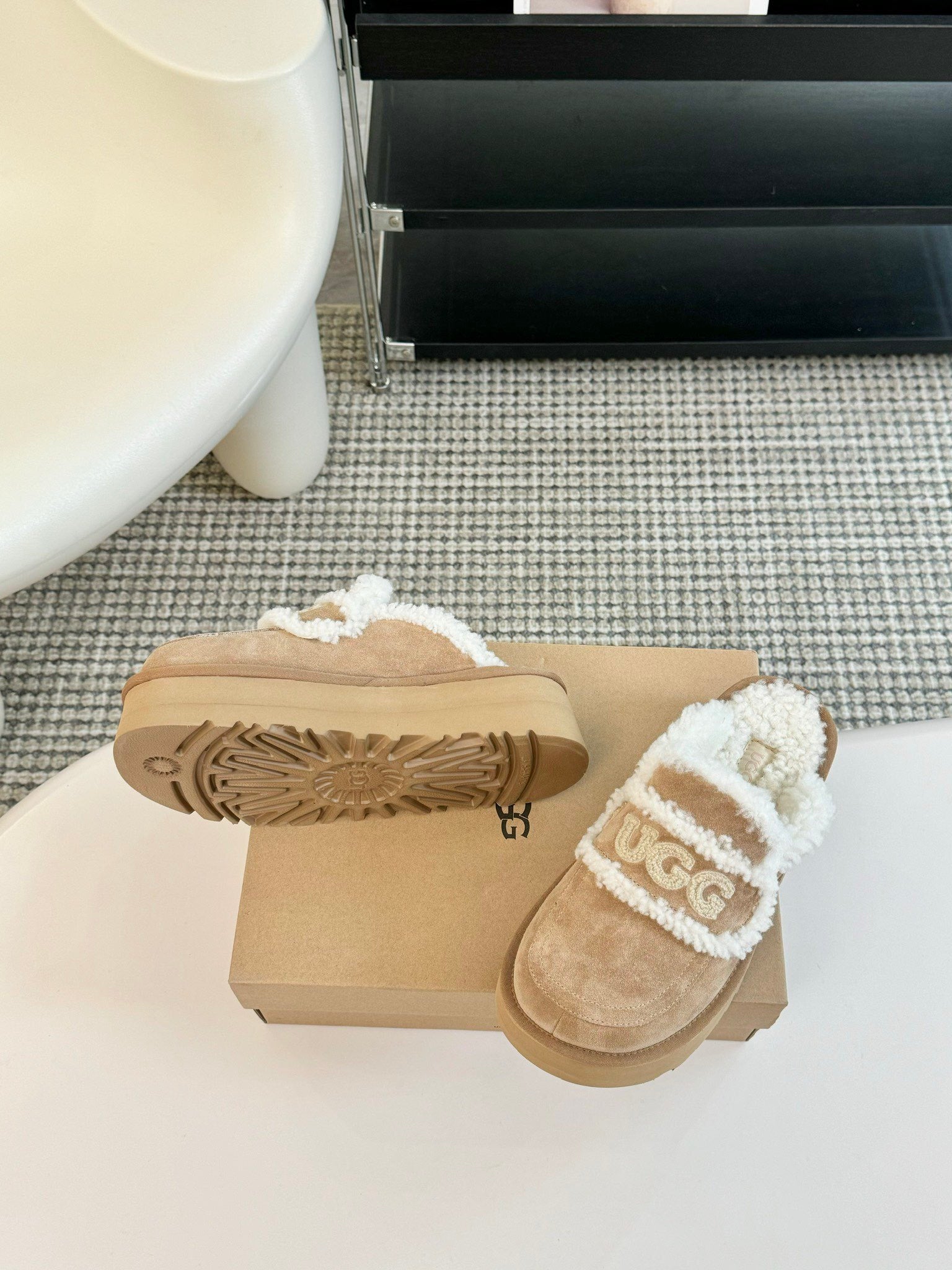 PLATFORM SHEARLING STRAP SLIPPERS