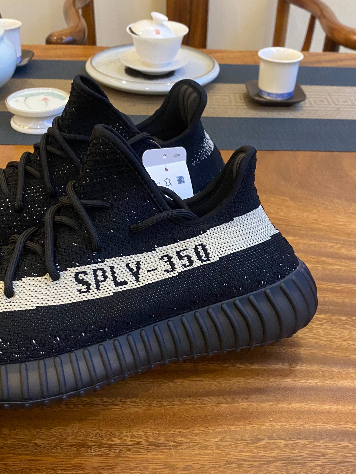 UNISEX KNIT LOW-TOP CASUAL SNEAKERS