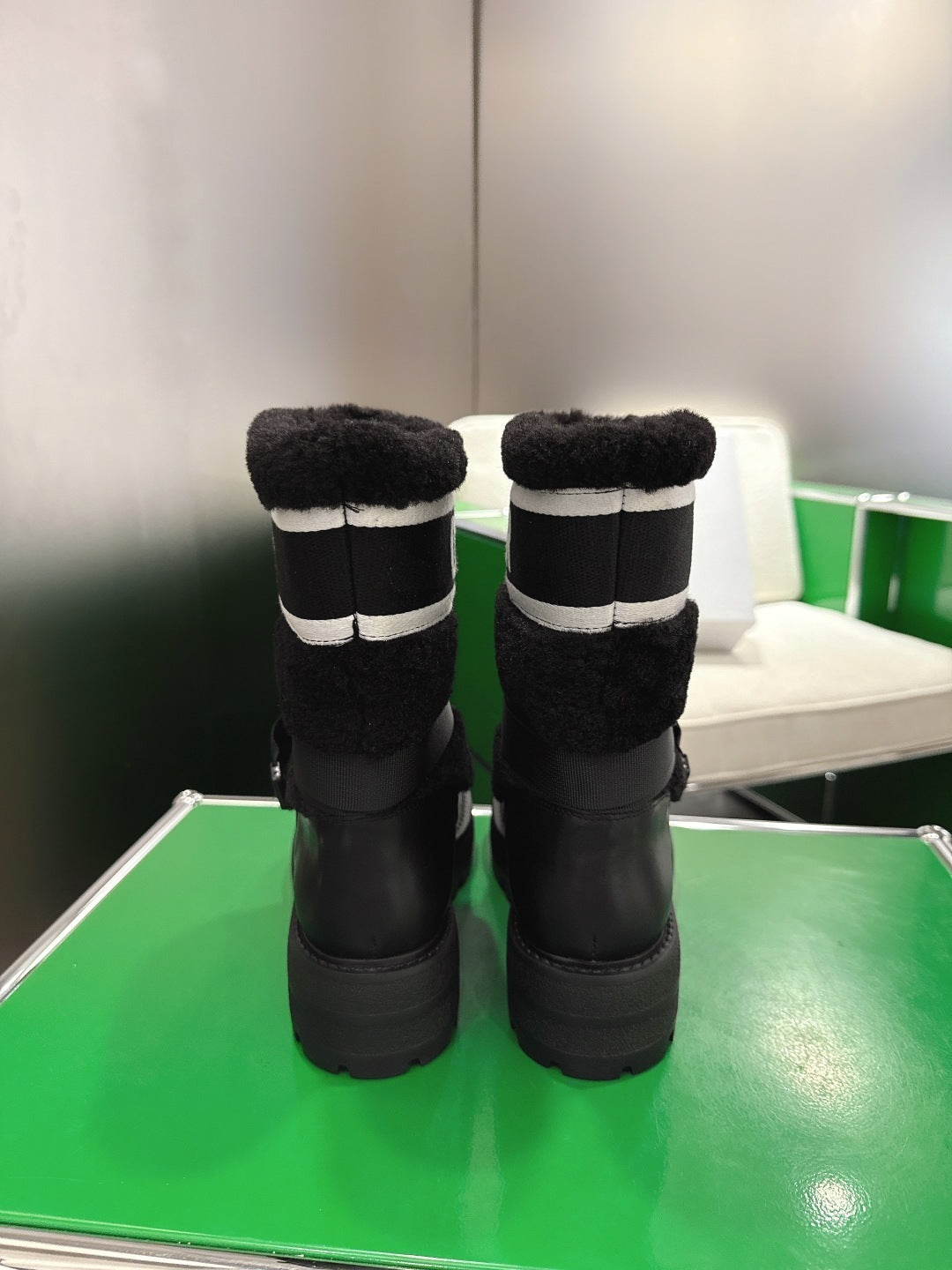 BLACK LEATHER BOOTS WITH FLEECE CUFF AND CHUNKY SOLE