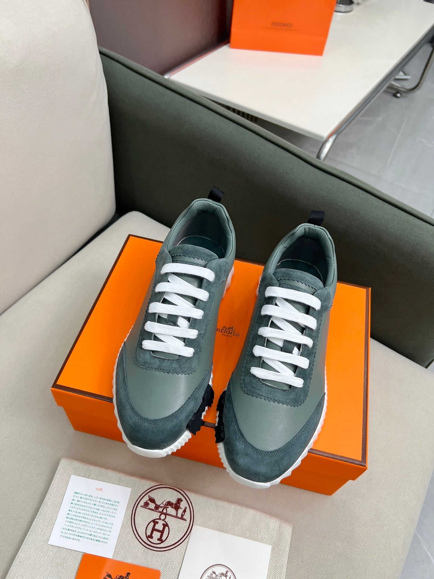 PREMIUM TWO-TONE SUEDE & LEATHER DESIGNER SNEAKERS