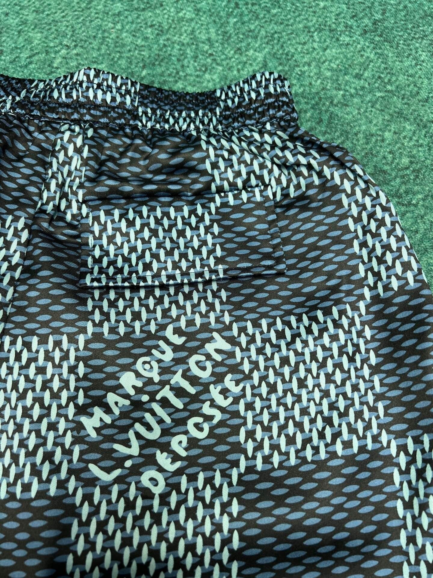 CHECKERED DRAWSTRING SHORTS