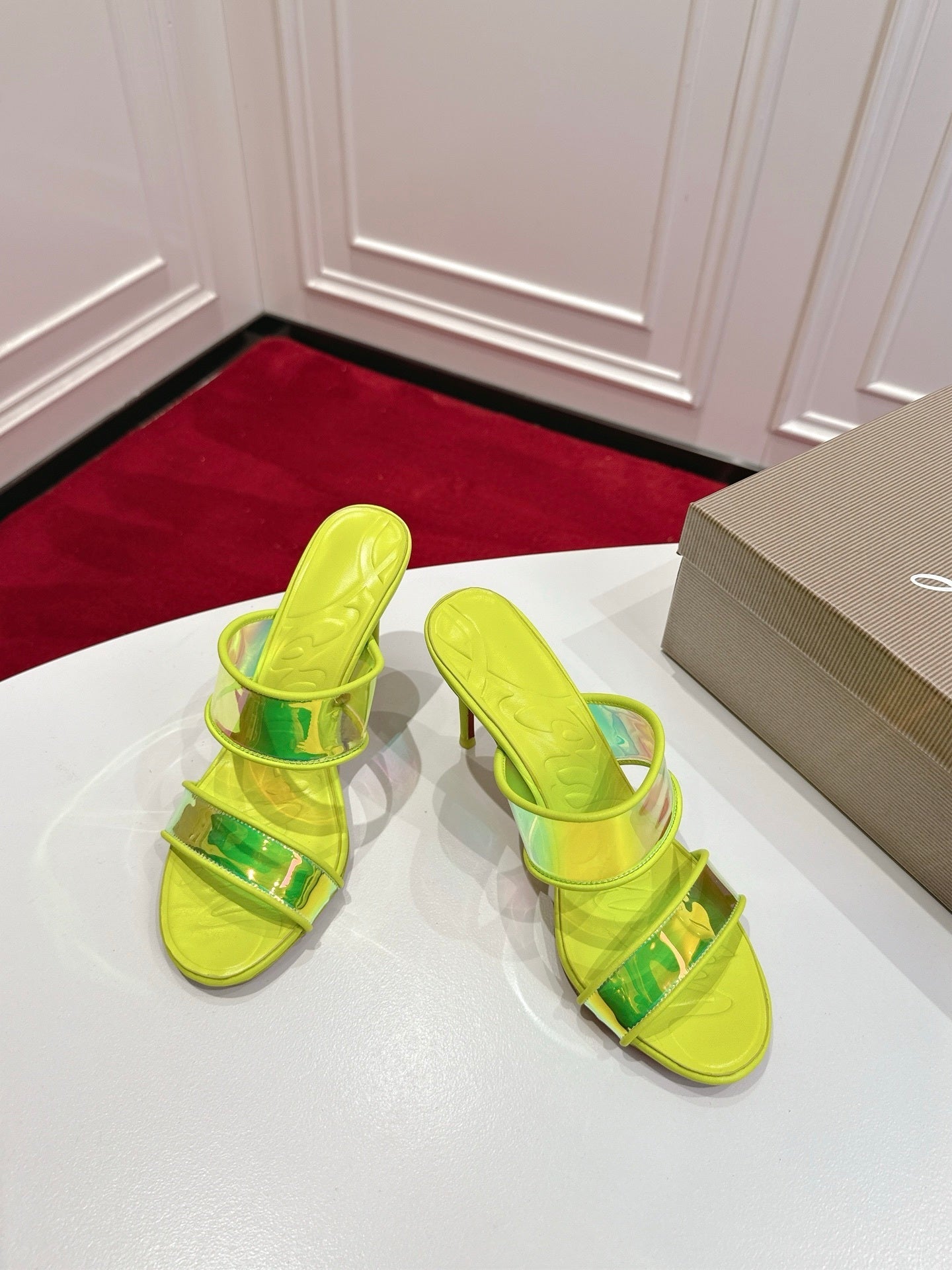NEON YELLOW TRANSPARENT STRAP MULE HEELS