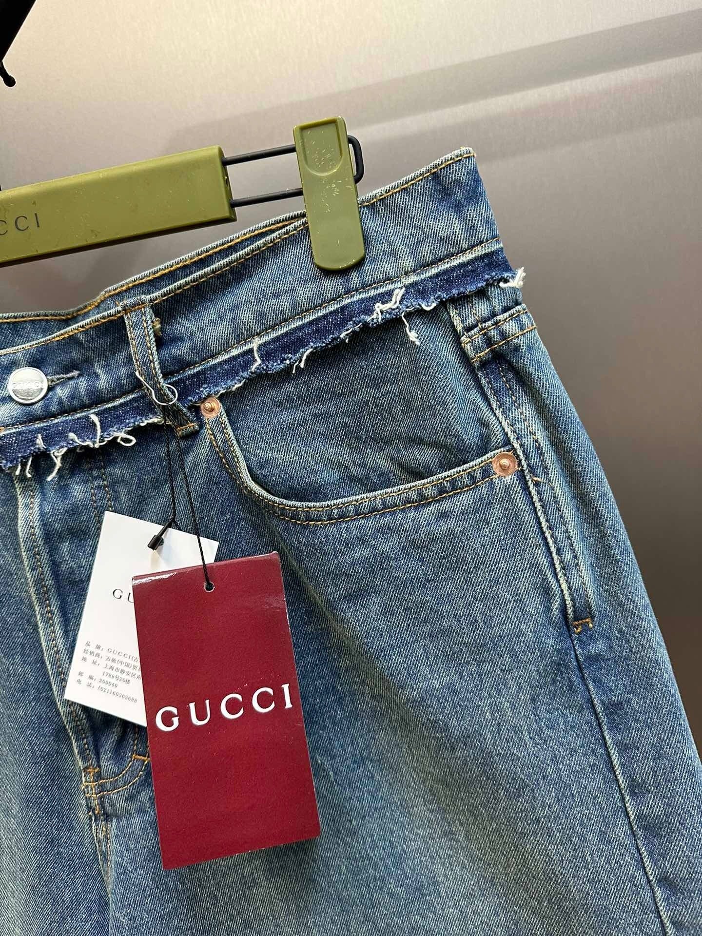 HIGH-WAIST RAW EDGE DENIM SHORTS