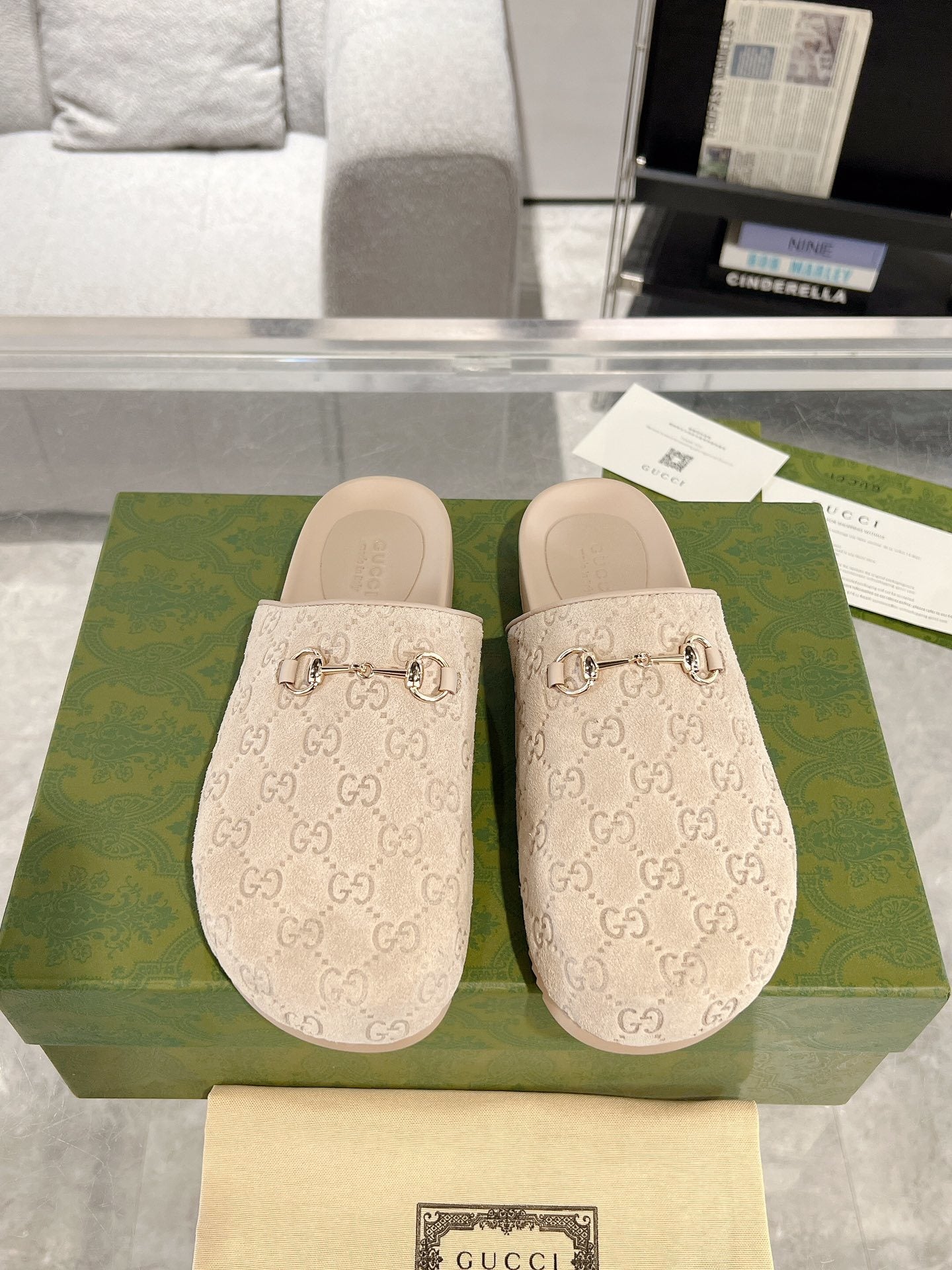 CREAM EMBOSSED MULE SLIDES
