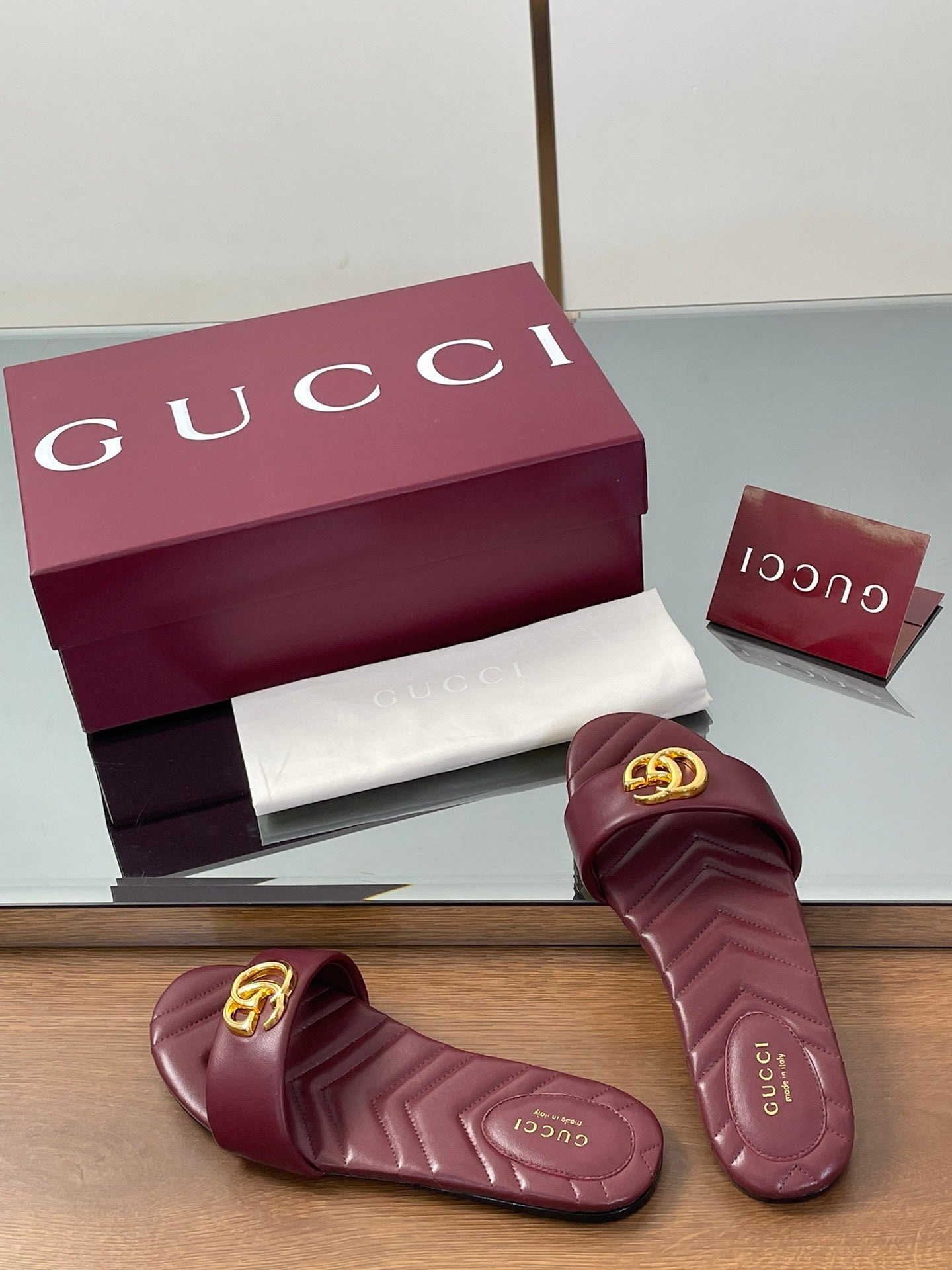 BURGUNDY QUILTED SLIDE SANDALS