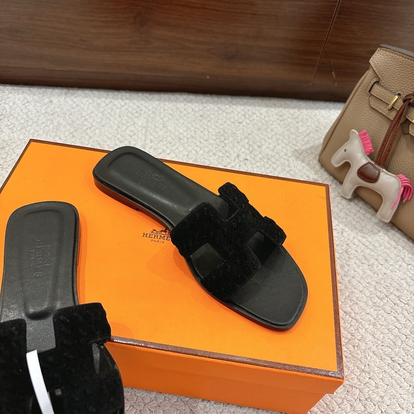 BLACK VELVET SLIDE SANDALS