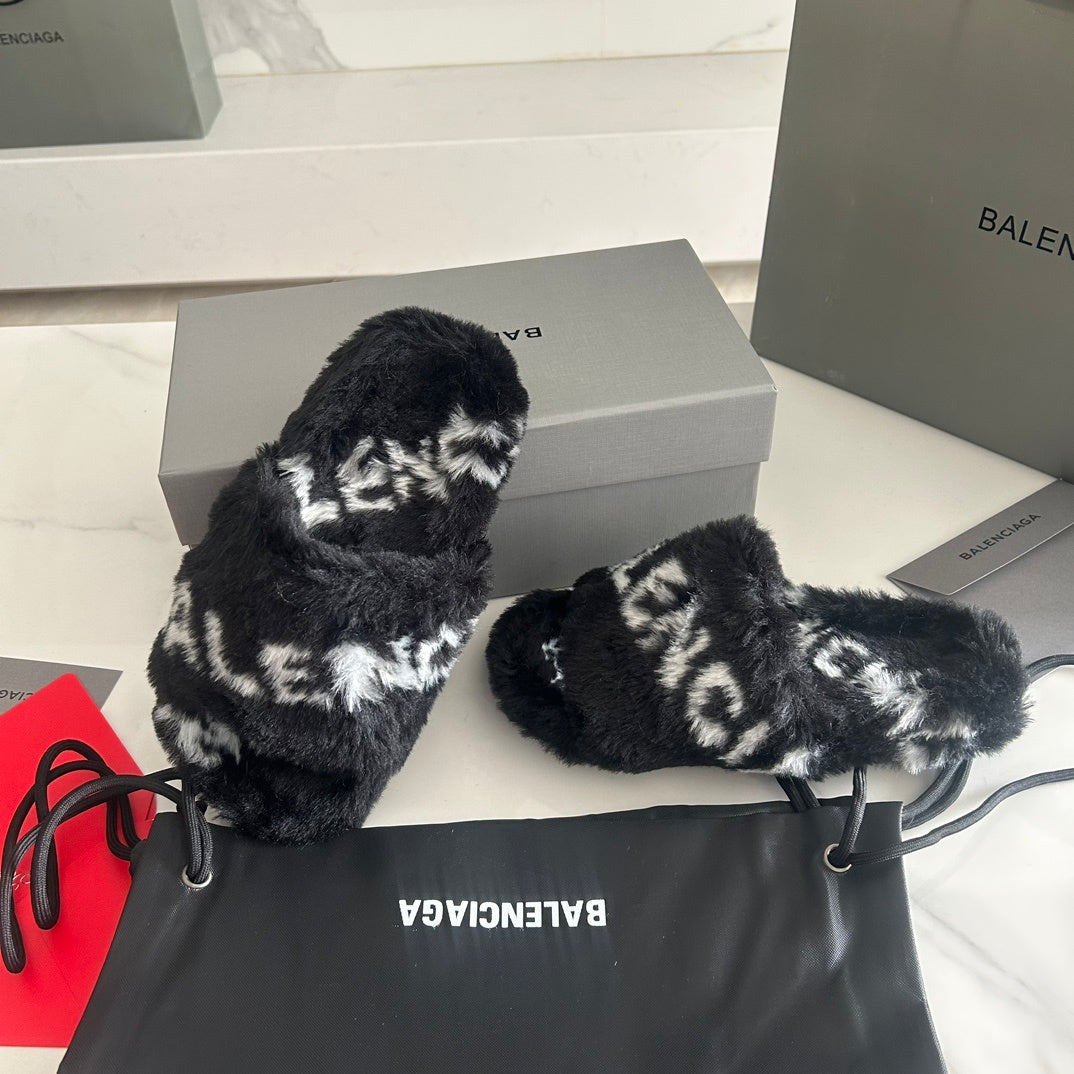 BLACK FAUX FUR LOGO SLIDE SANDALS