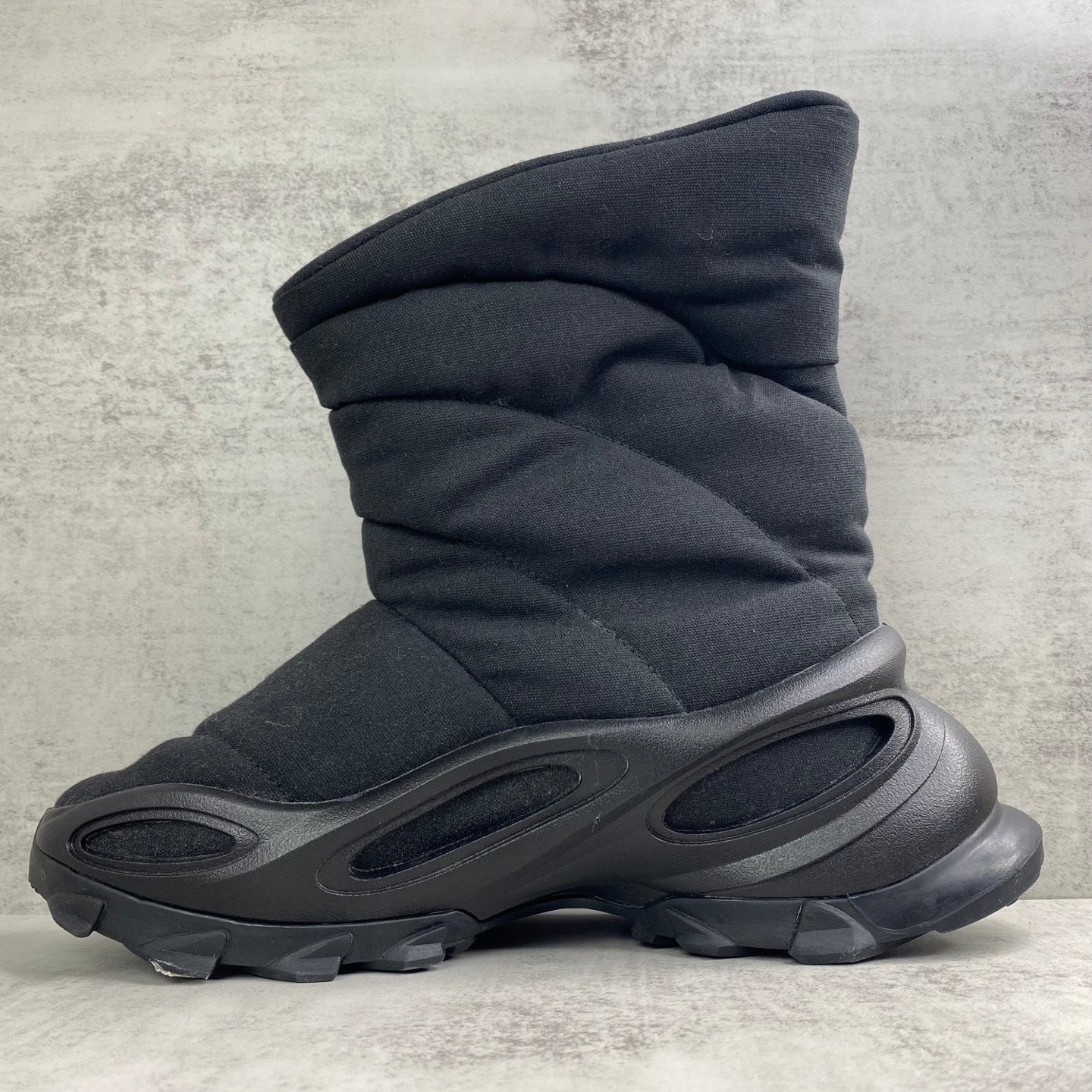 BLACK PADDED UNISEX WINTER SNOW BOOTS