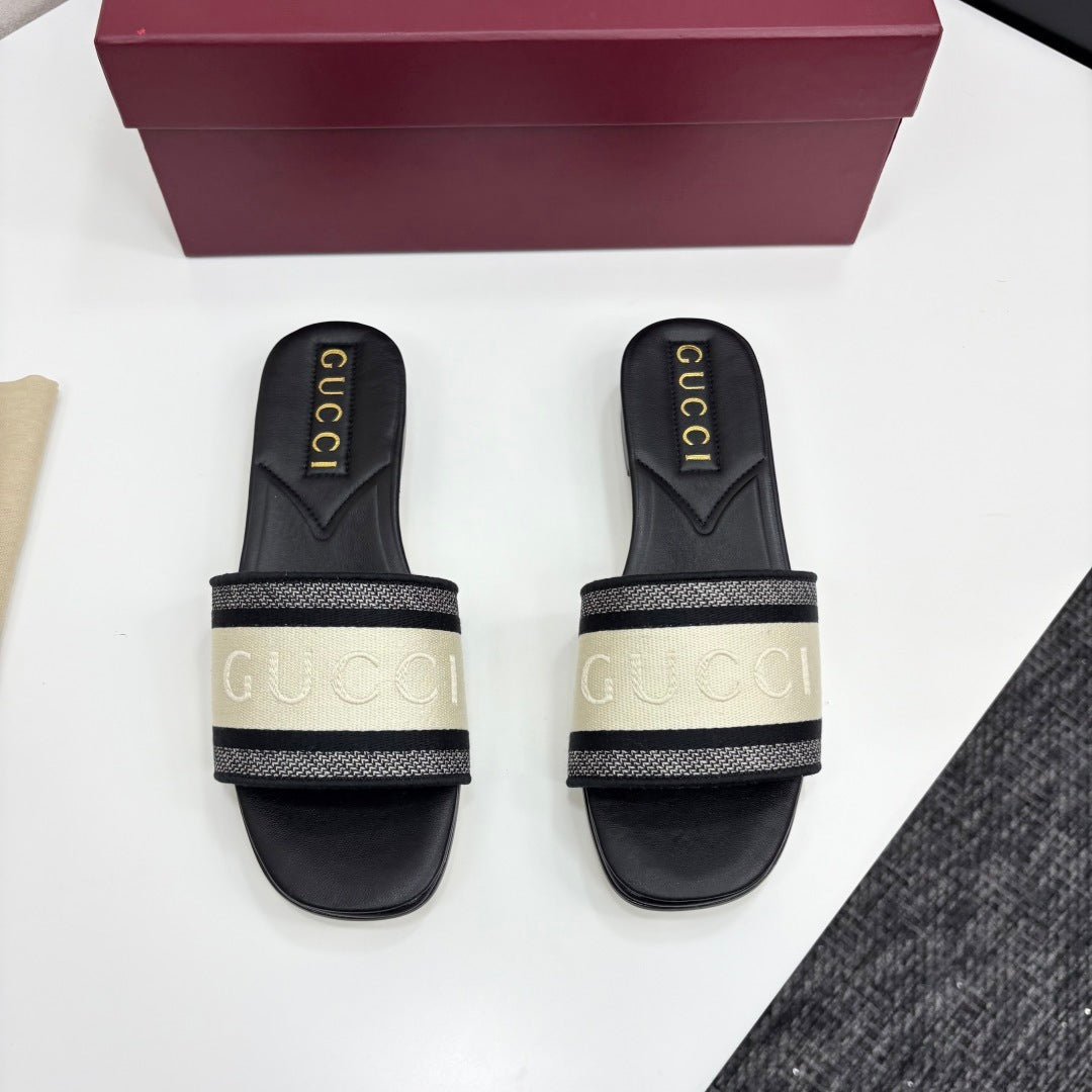 BLACK & BEIGE LOGO WEB SLIDE SANDALS