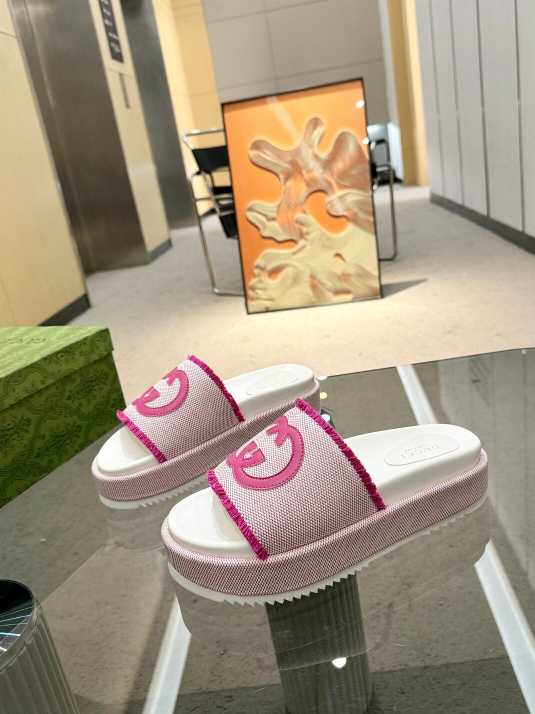 PINK PLATFORM SLIDE SANDALS