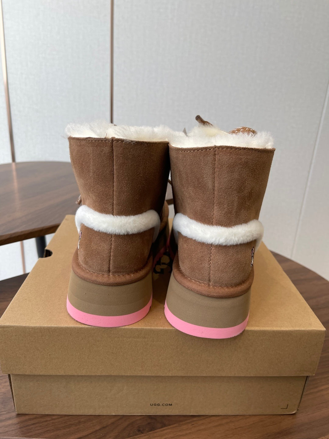 COZY PLATFORM BOOTS – BROWN