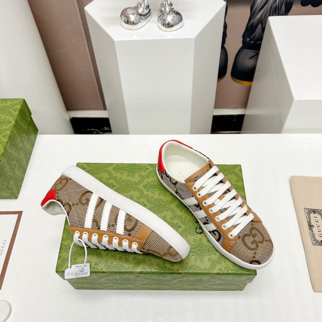 BEIGE STRIPE LOW-TOP SNEAKERS