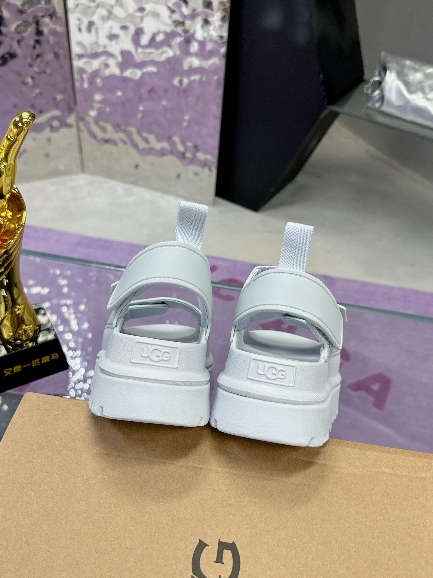 PLATEAU-SANDALEN – WEISS