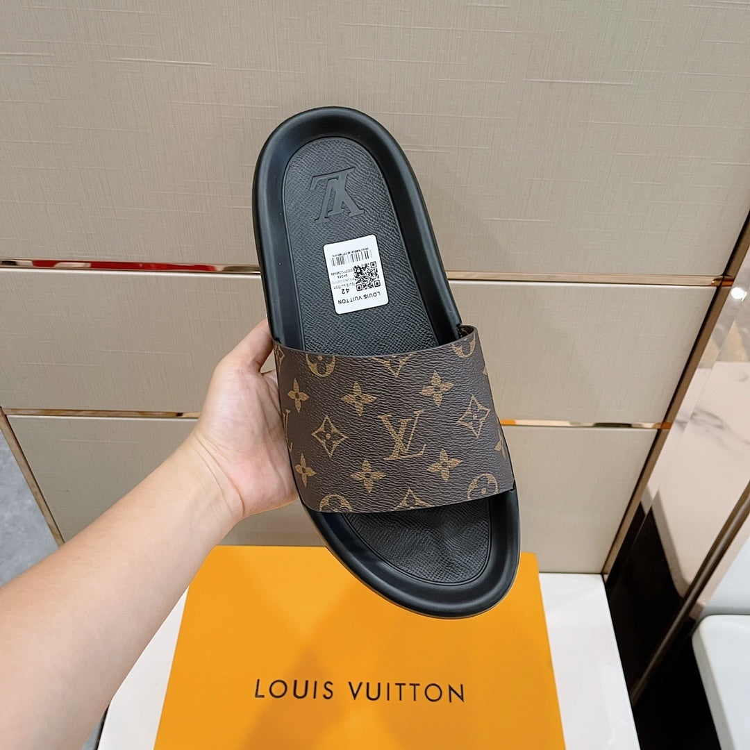 BROWN MONOGRAM SLIDE SANDALS
