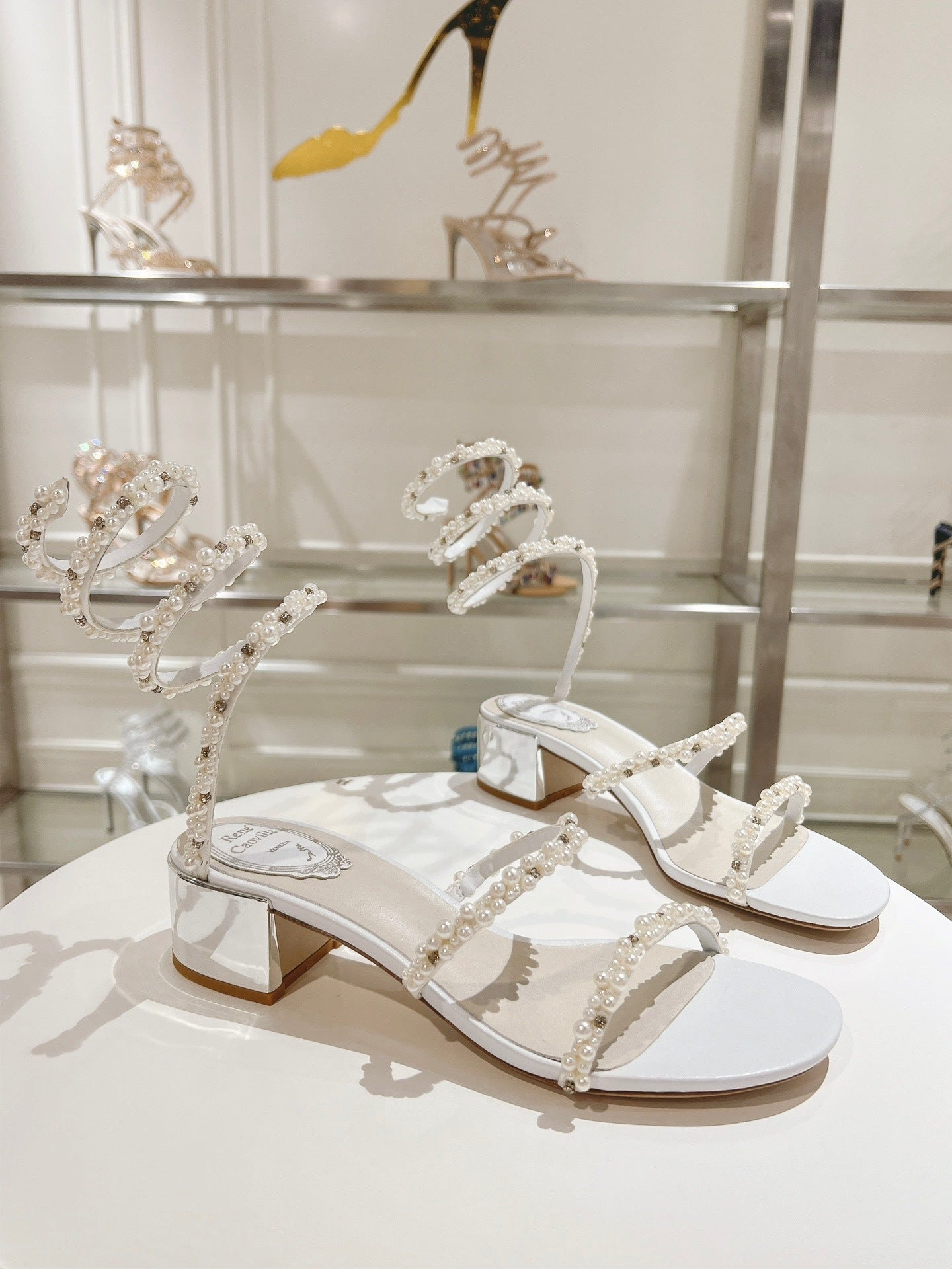 PEARL SPIRAL SANDALS