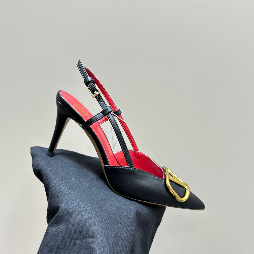 POINTED TOE SLINGBACK HEELS – BLACK WITH GOLD LOGO DETAIL