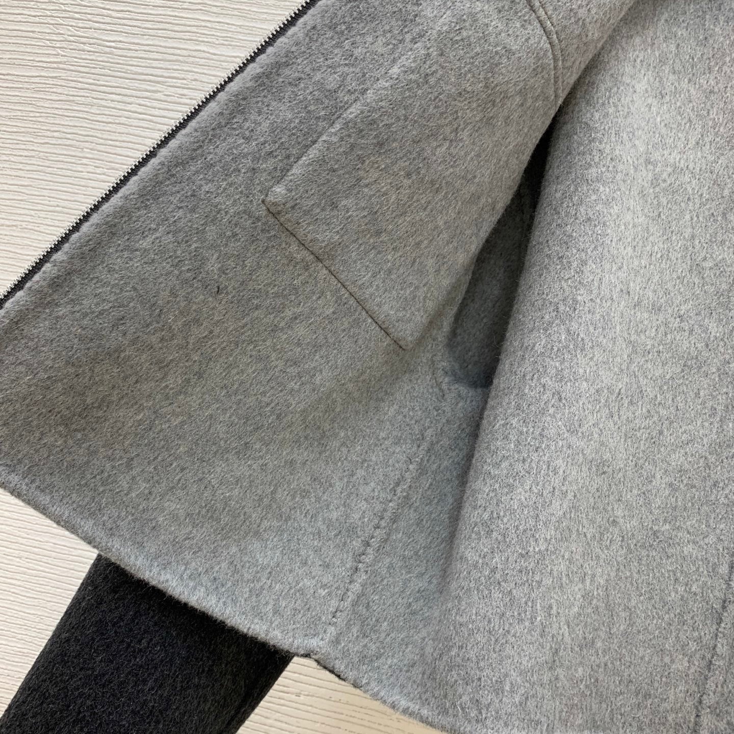 CHARCOAL WOOL-BLEND CROPPED ZIP JACKET