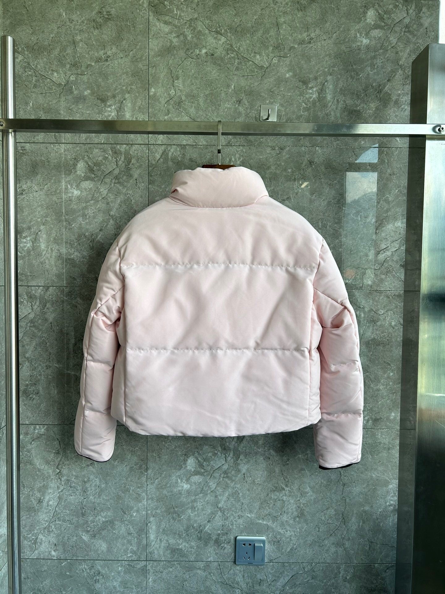 SHORT PADDED PUFFER JACKET WITH STAND COLLAR