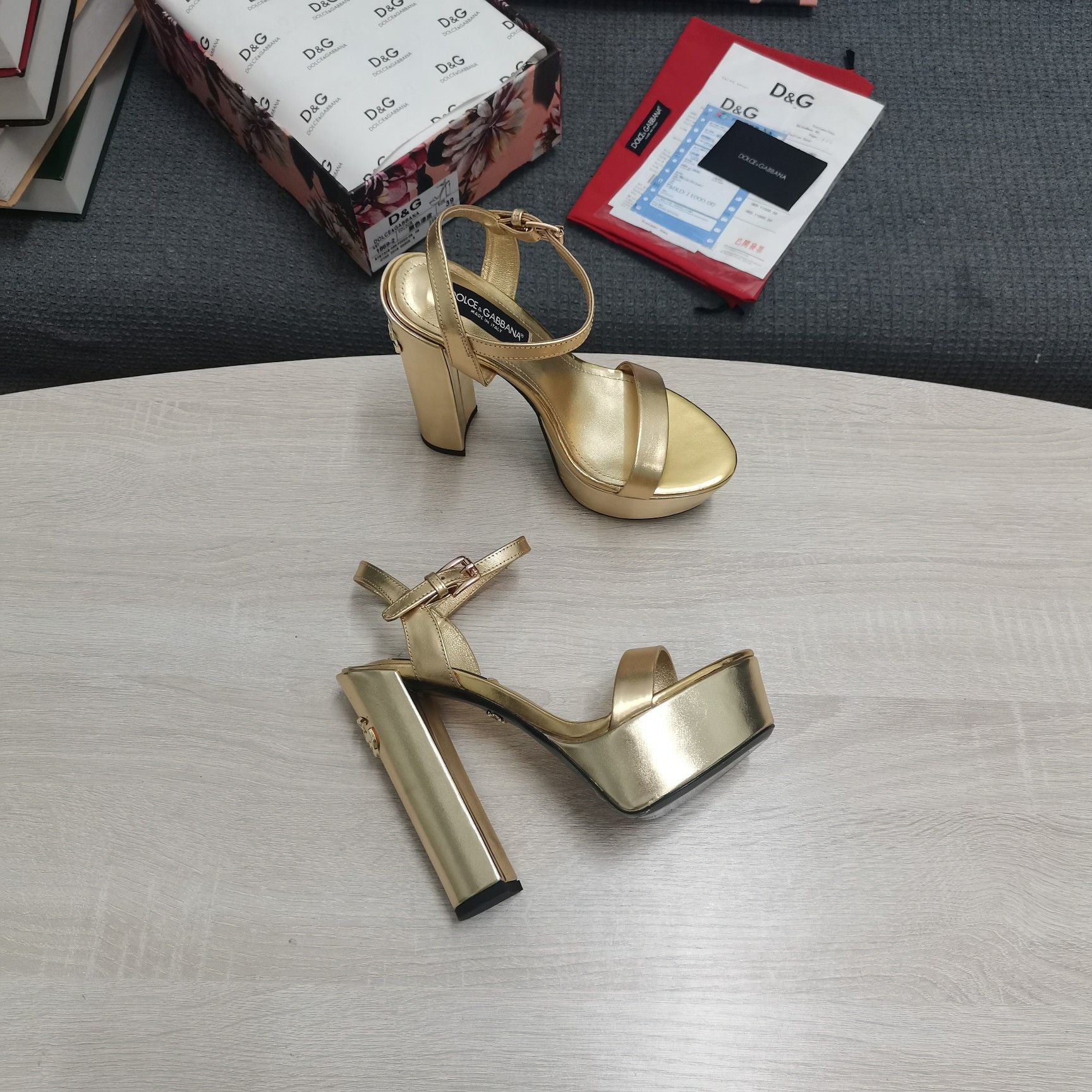 GOLD METALLIC PLATFORM STRAPPY HEEL SANDALS