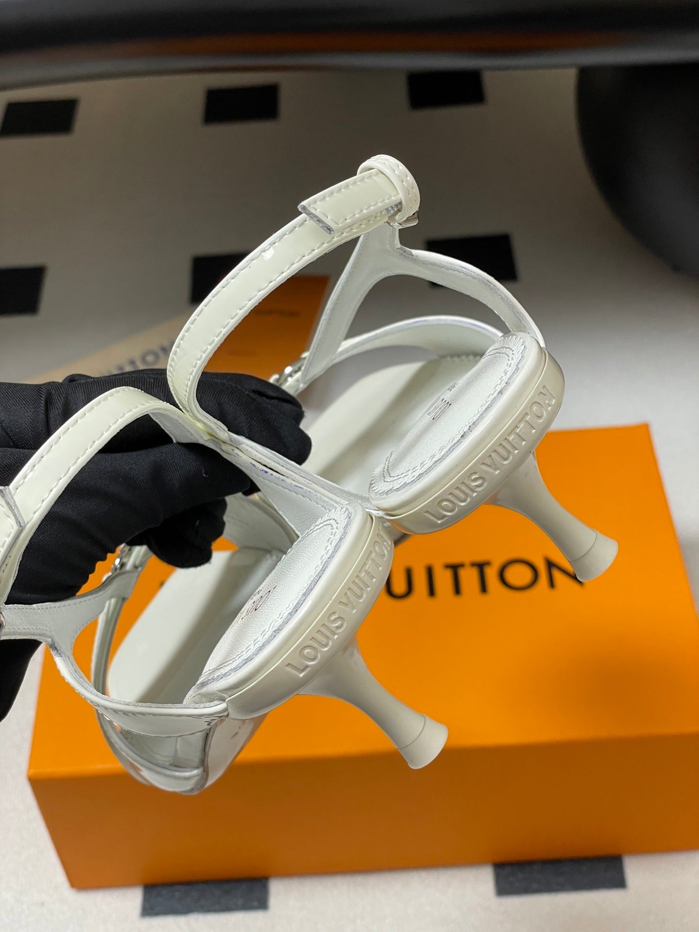 PATENT STRAP SLINGBACK SANDALS – IVORY