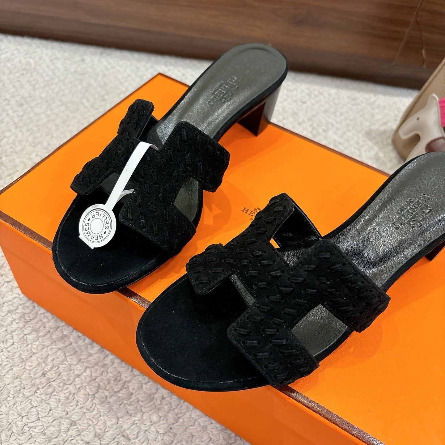 BLACK SUEDE HEELED SLIDE SANDALS