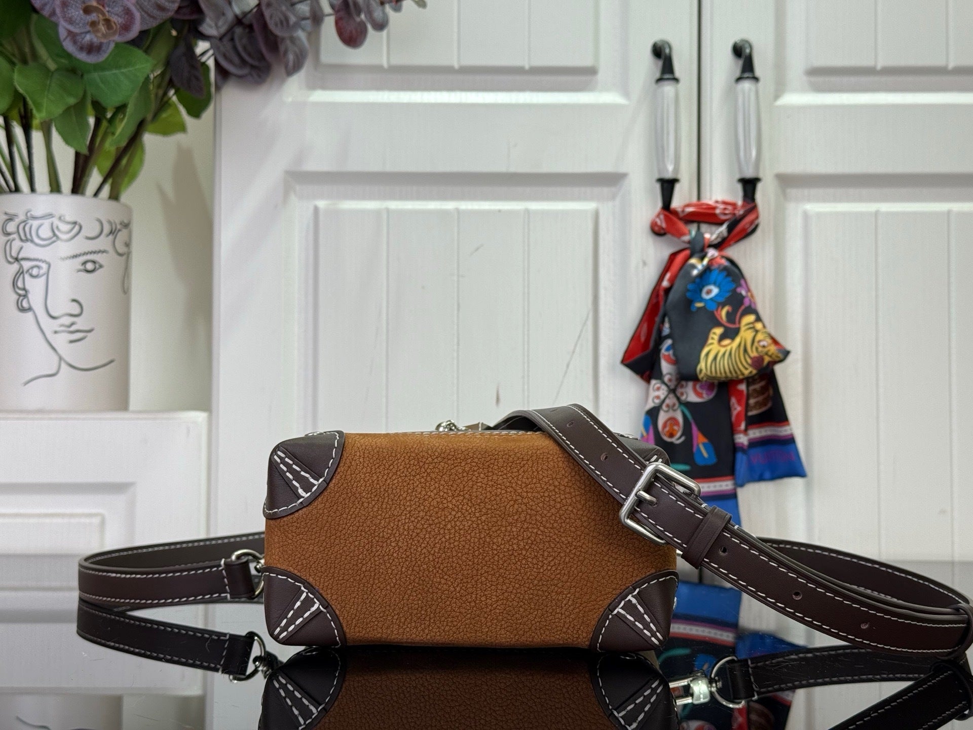 VINTAGE LOCK MINI BACKPACK