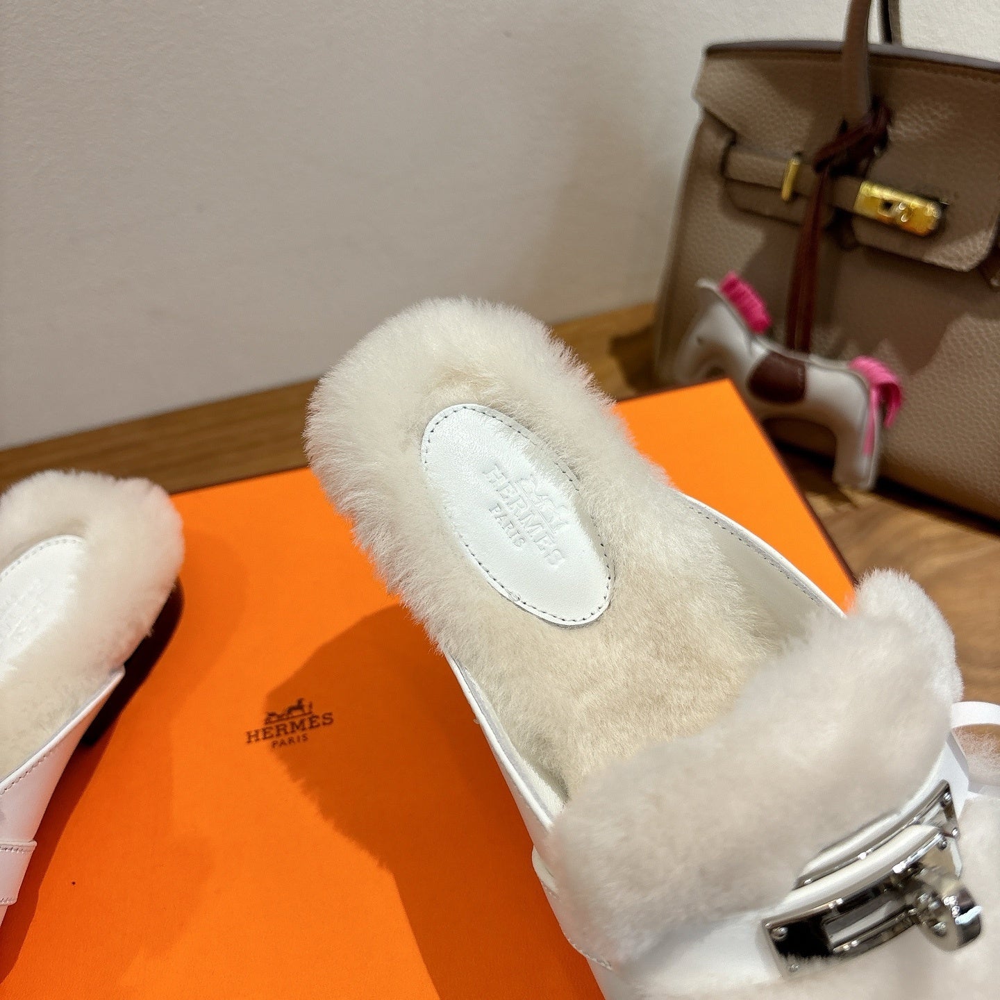WHITE FAUX FUR LEATHER MULE SLIPPERS