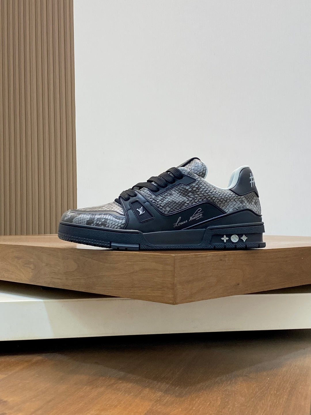 BLACK & GREY SNAKESKIN LOW-TOP SNEAKERS