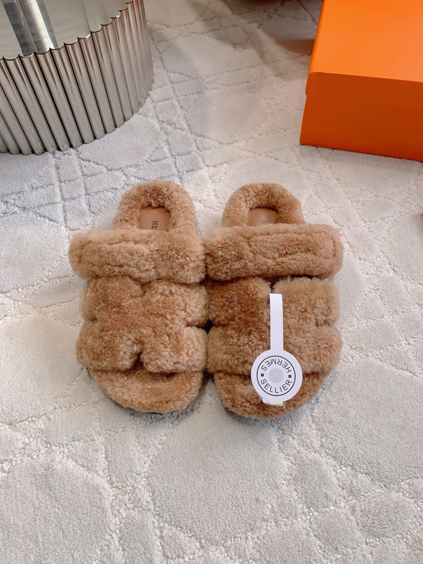 WARM TEDDY TEXTURE SLIDES WITH PADDED STRAPS