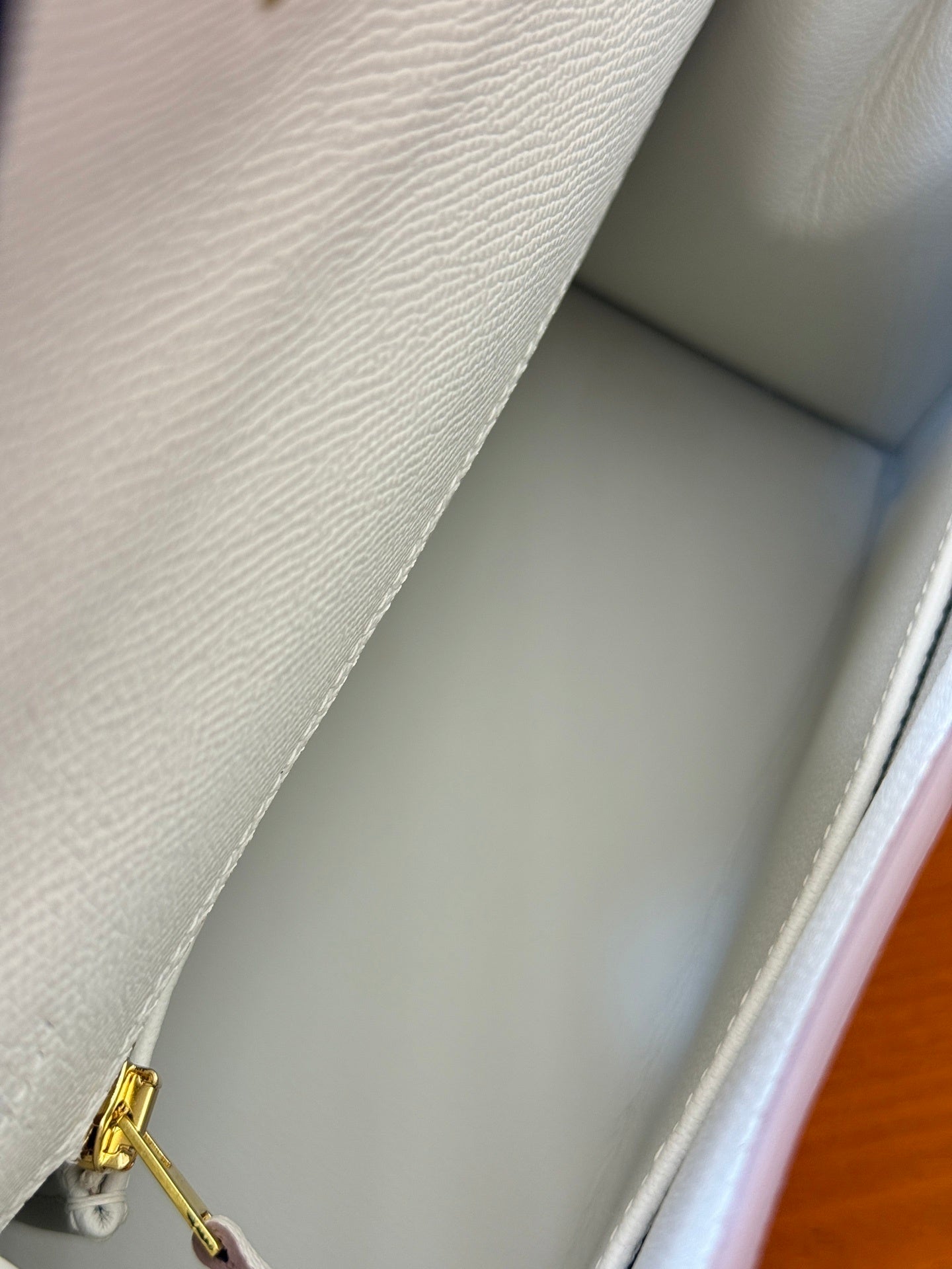 SNOW WHITE MINI LUXURY TOP HANDLE BAG