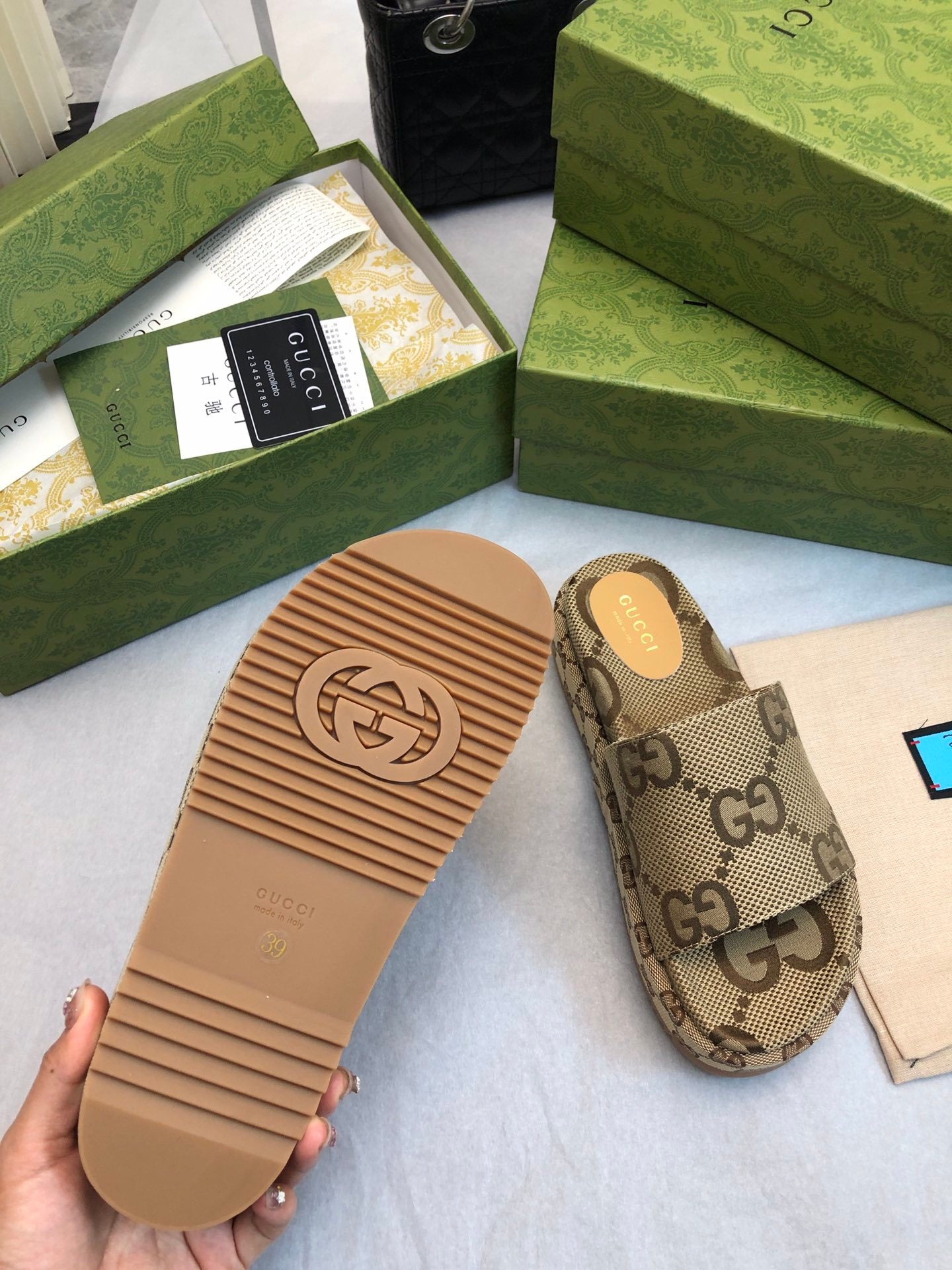 BEIGE MONOGRAM PLATFORM SLIDES