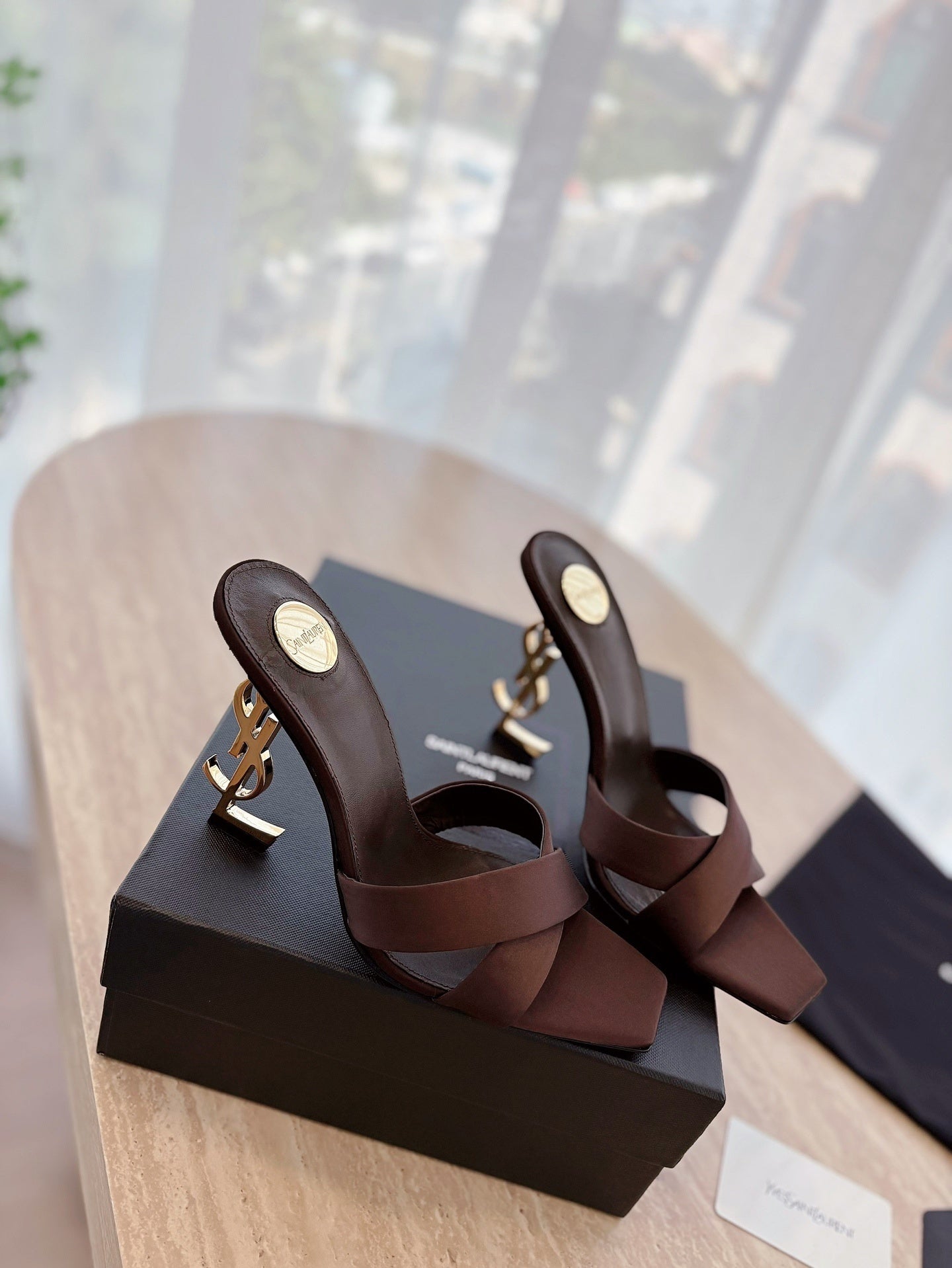BROWN MINIMAL HEEL SANDALS