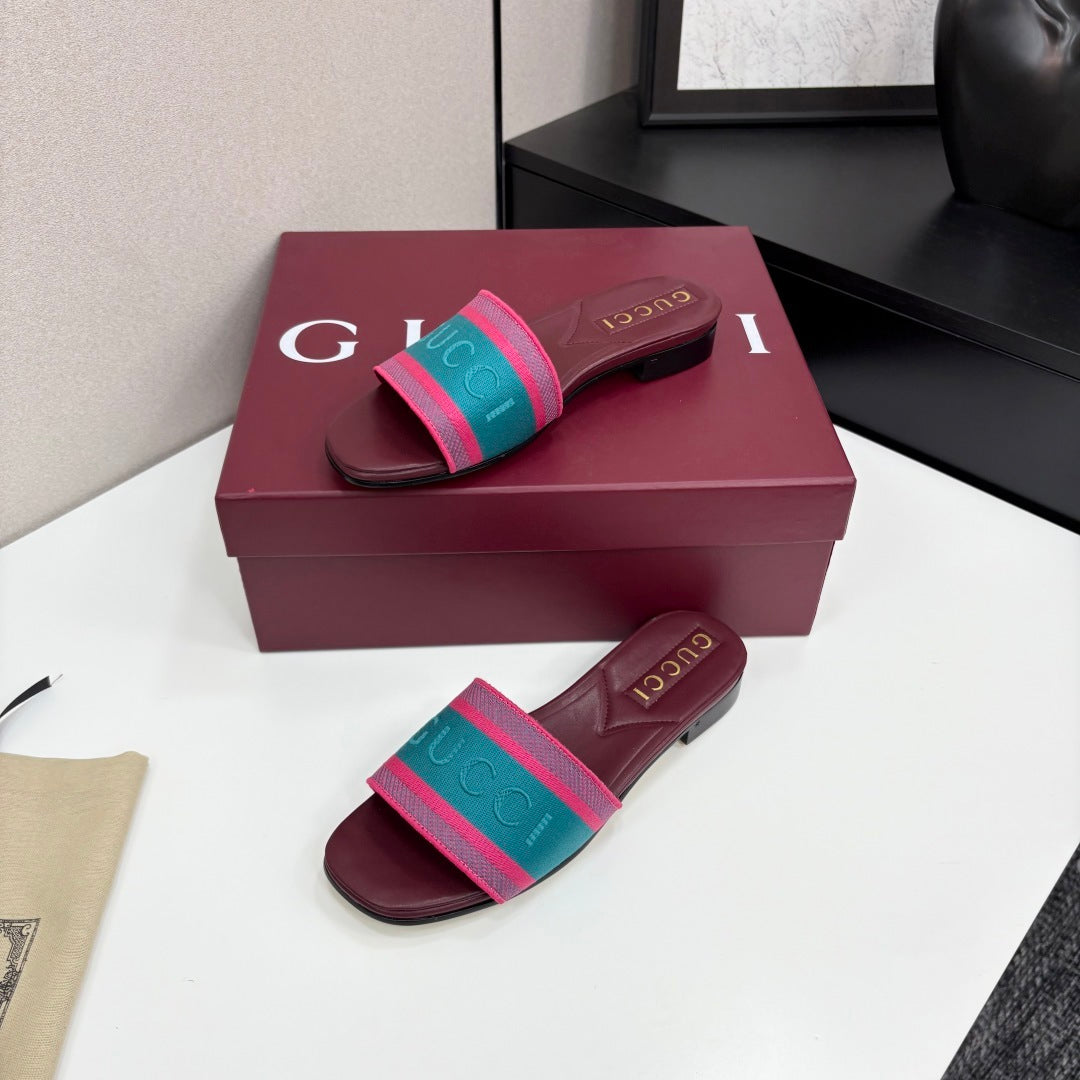 BURGUNDY MULTICOLOR LOGO WEB SLIDE SANDALS