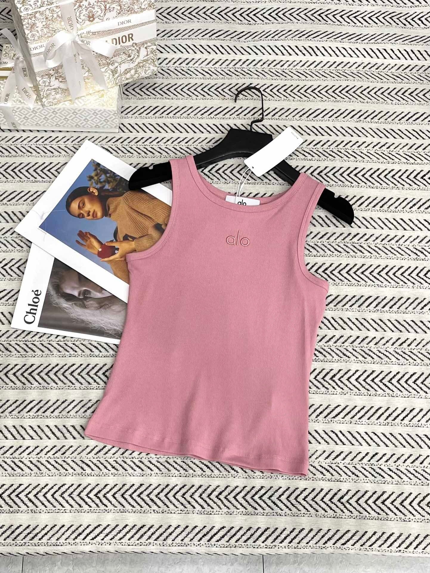 RIBBED LOGO TANK TOP COLLECTION