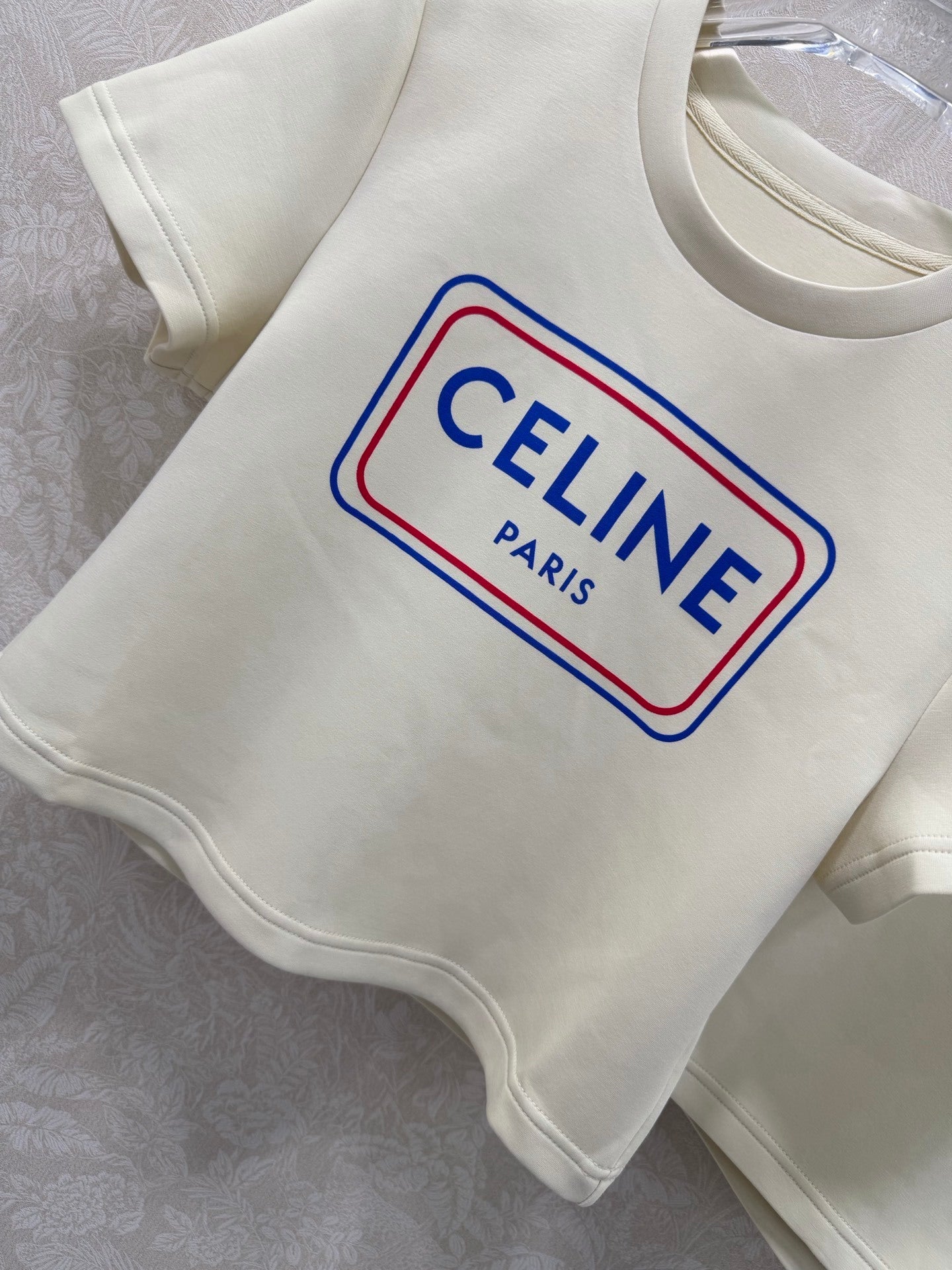 CREAM TWO-PIECE LOUNGE SET – T-SHIRT & SHORTS