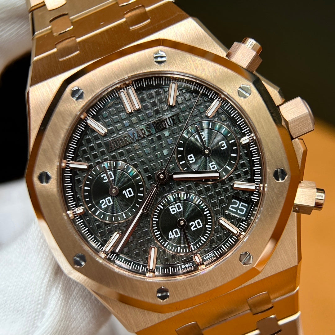 ROSE GOLD CHRONOGRAPH LUXURY WATCH