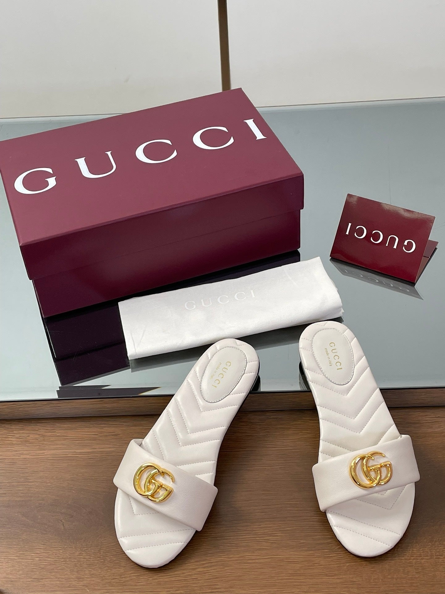 WHITE QUILTED SLIDE SANDALS