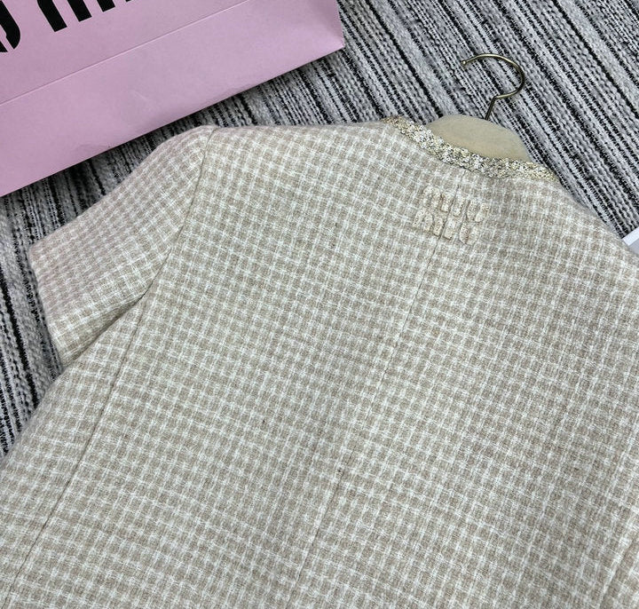 ELEGANT TWEED BUTTON