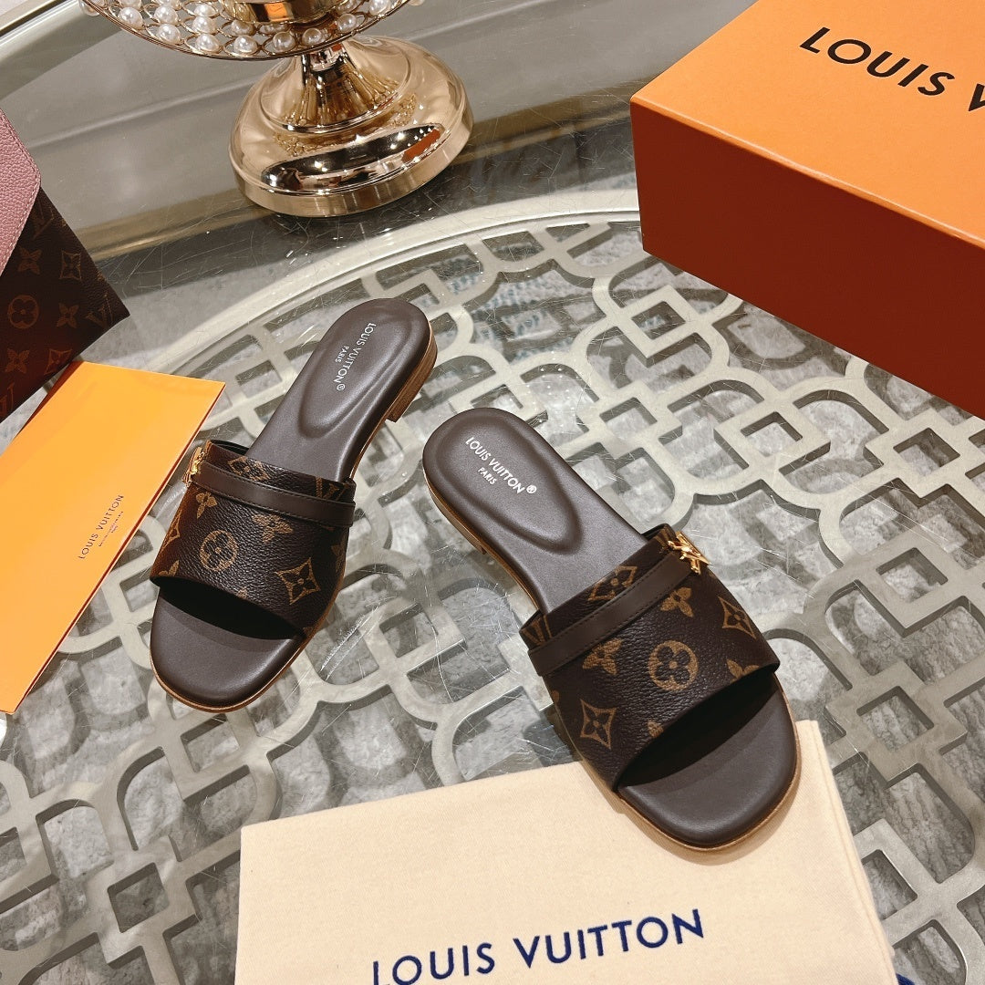 CLASSIC MONOGRAM FLAT SLIDE SANDALS