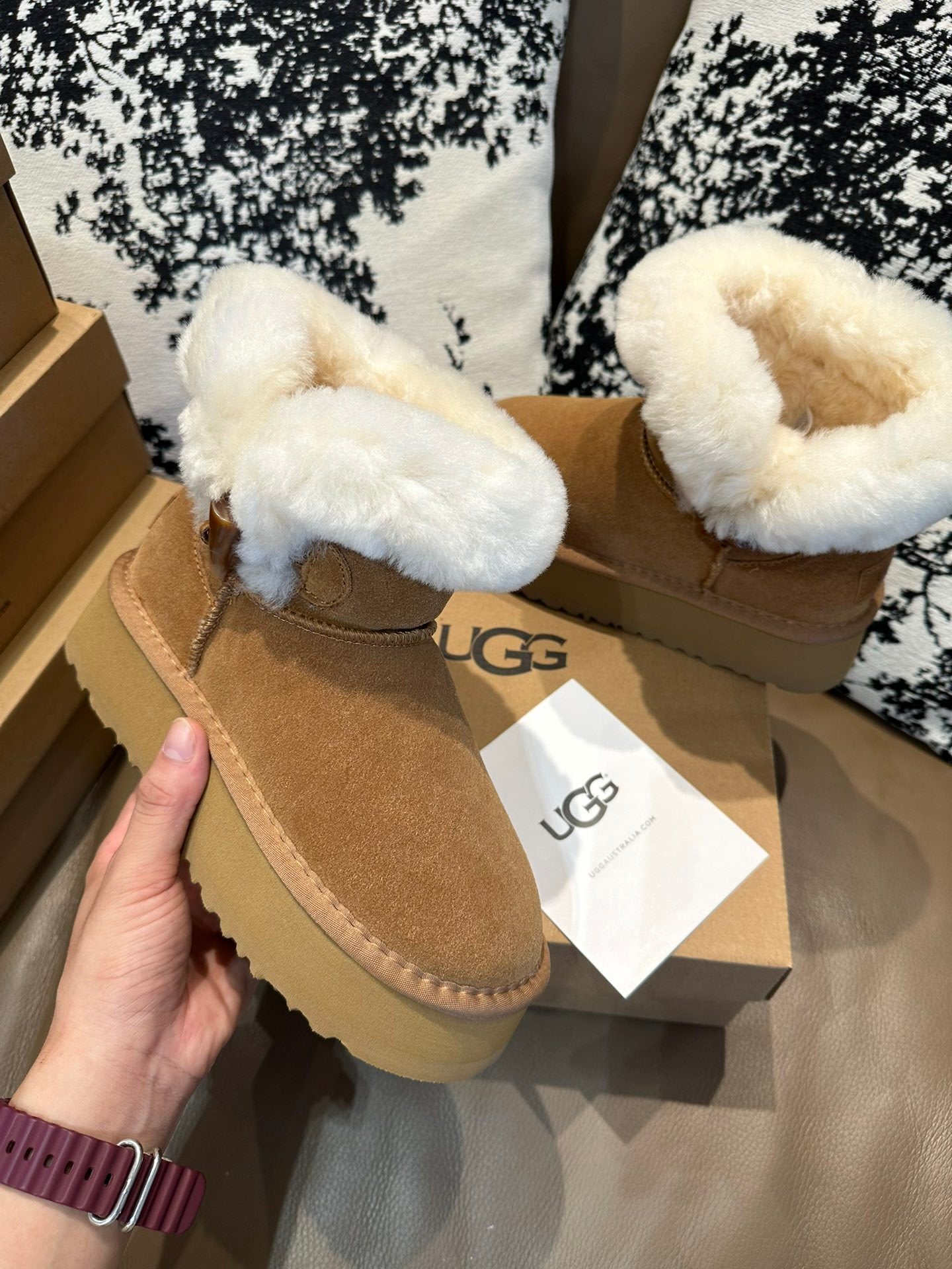 COZY FUR-LINED PLATFORM ANKLE BOOTS