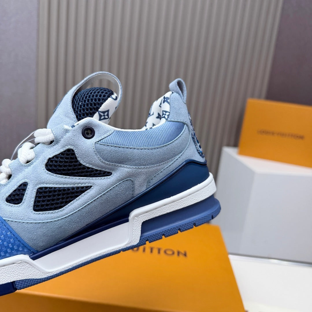 BLUE & NAVY ATHLETIC-STYLE SNEAKERS