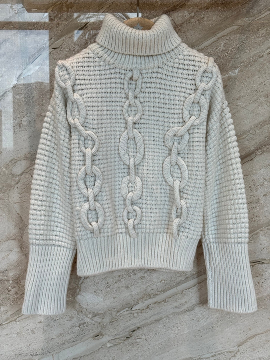 CHAIN DETAIL TURTLENECK KNIT SWEATER