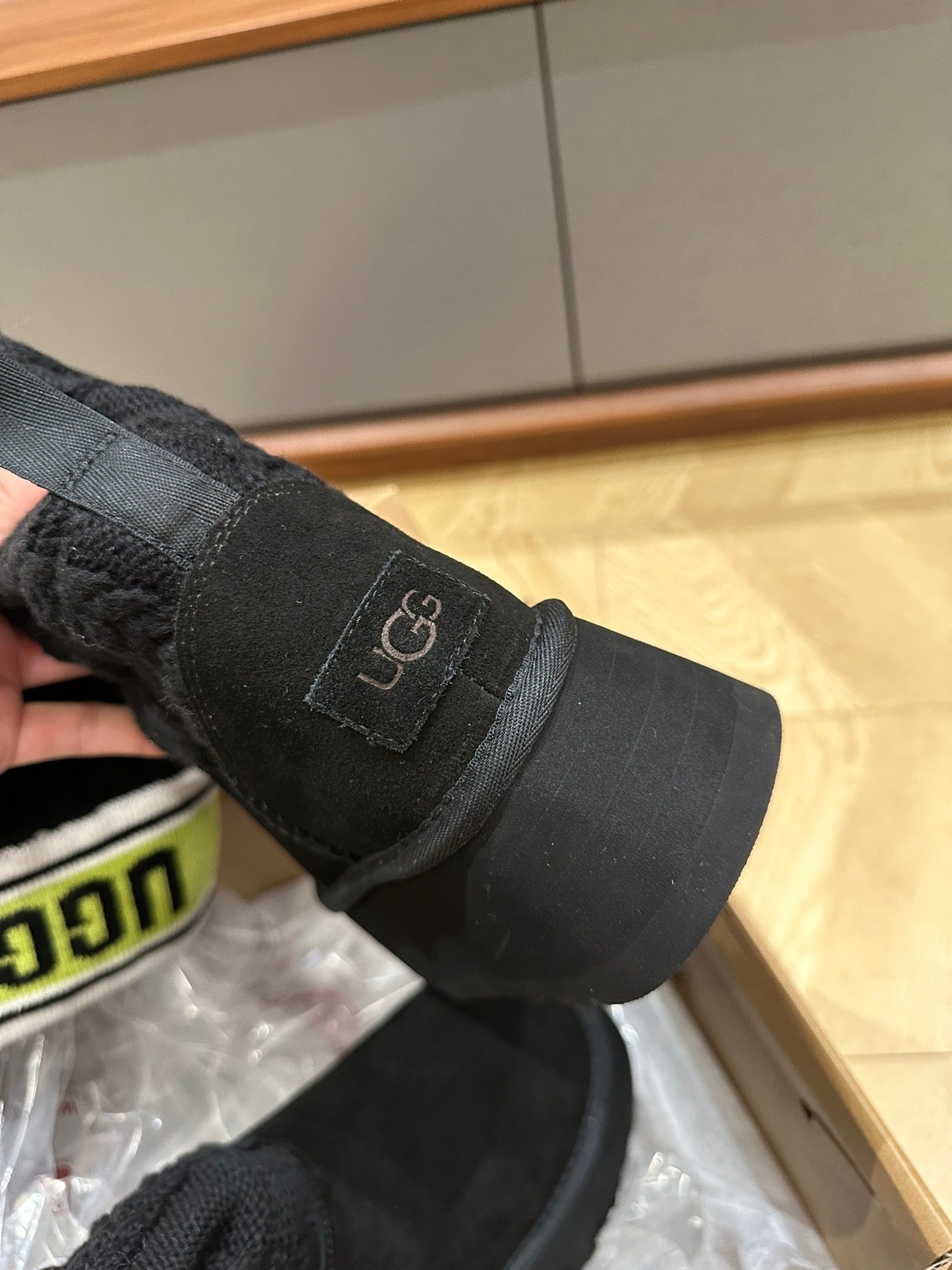 HOHE GEStrickte Plateau-Stiefel für Damen